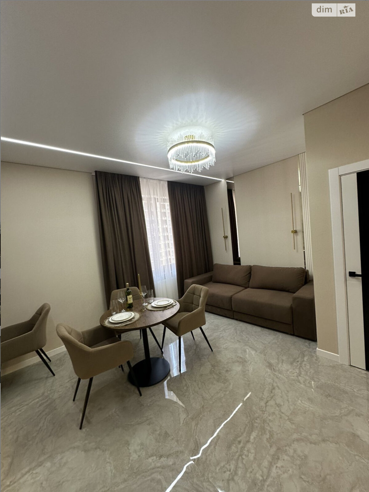 Продаж чотирикімнатної квартири в Одесі, на вул. Генуезька 1Е корпус 1, район Аркадія фото 1 Продаж чотирикімнатної квартири в Одесі, на вул. Генуезька 1Е корпус 1, район Аркадія фото 1