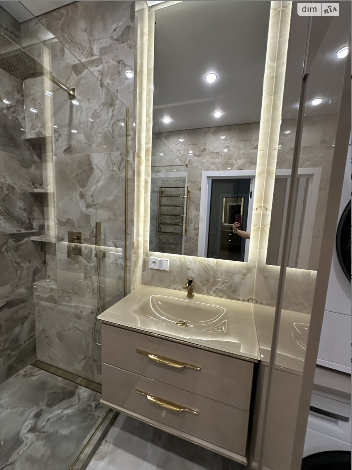 Продаж чотирикімнатної квартири в Одесі, на вул. Генуезька 1Е корпус 1, район Аркадія фото 1 Продаж чотирикімнатної квартири в Одесі, на вул. Генуезька 1Е корпус 1, район Аркадія фото 1