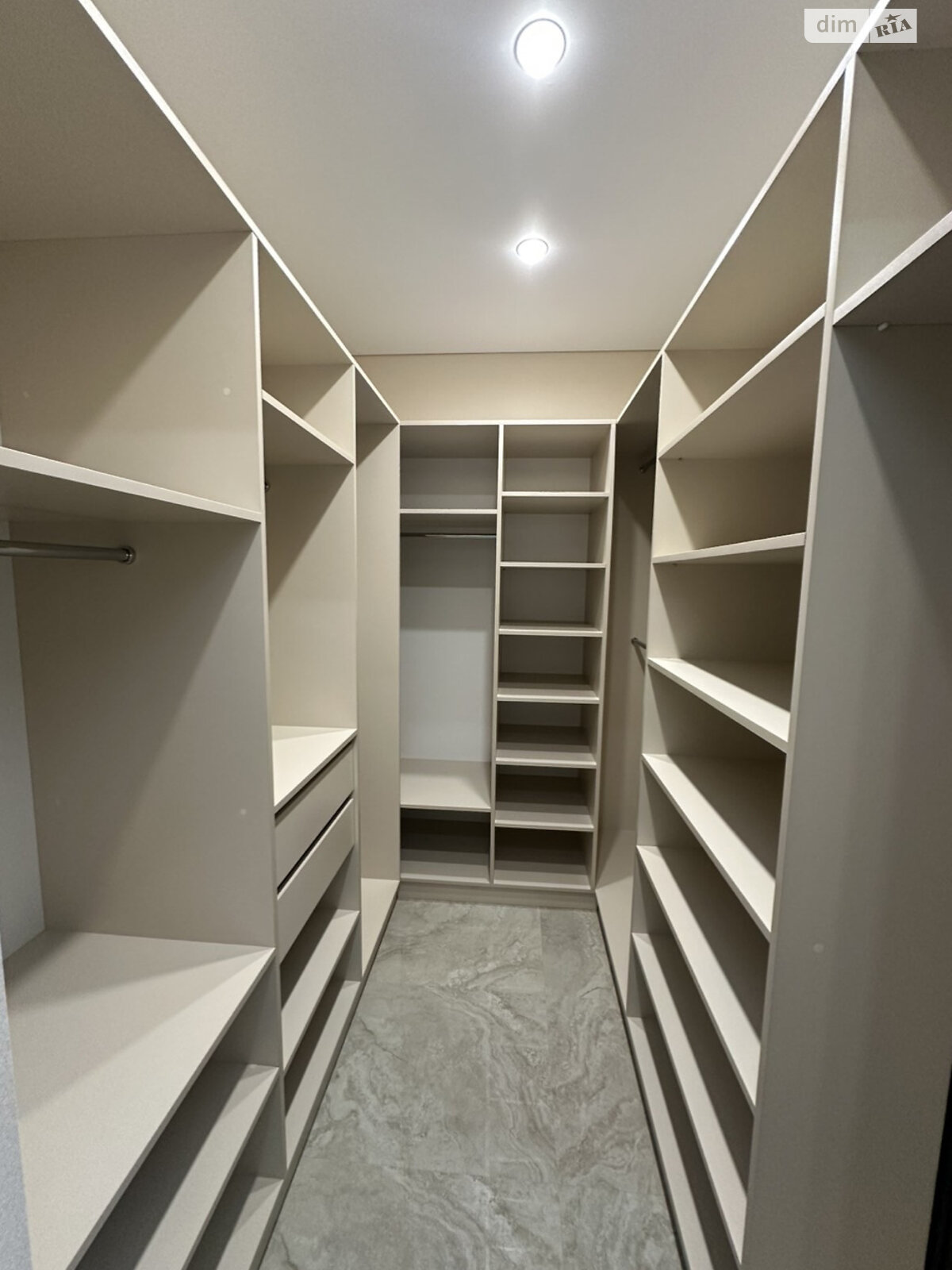 Продаж чотирикімнатної квартири в Одесі, на вул. Генуезька 1Е корпус 1, район Аркадія фото 1 Продаж чотирикімнатної квартири в Одесі, на вул. Генуезька 1Е корпус 1, район Аркадія фото 1