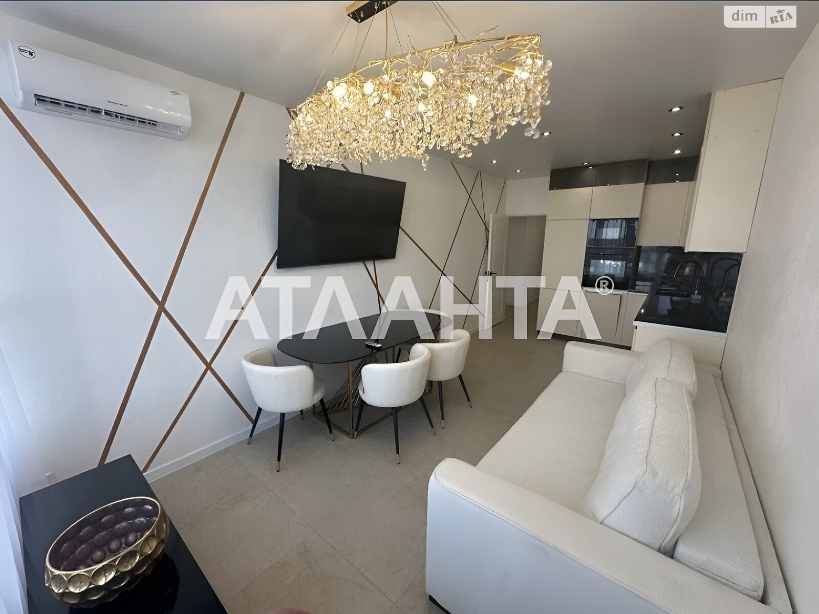 Продаж однокімнатної квартири в Одесі, на вул. Івана Франка, район Аркадія фото 2 Продаж однокімнатної квартири в Одесі, на вул. Івана Франка, район Аркадія фото 2