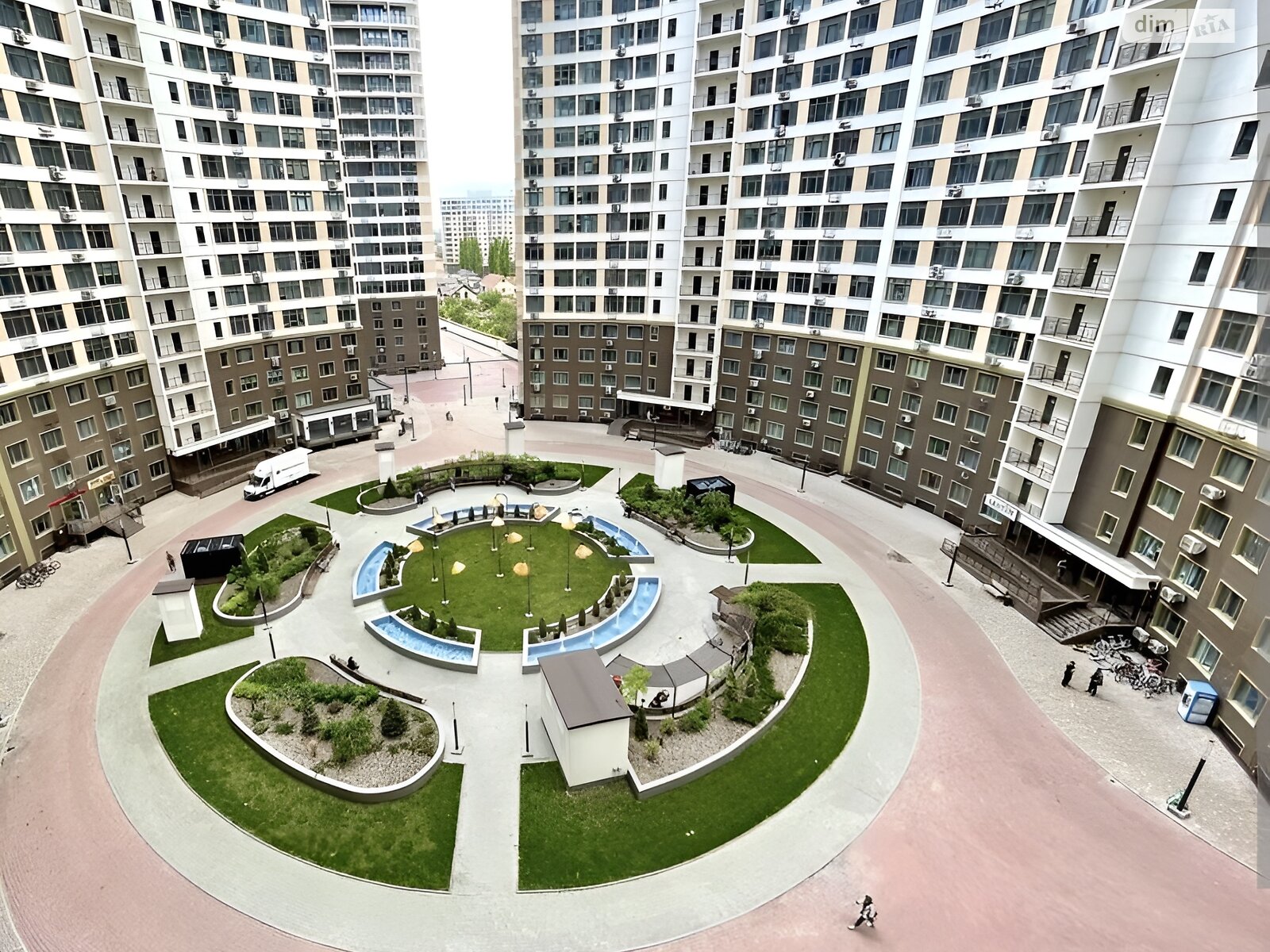 Продажа трехкомнатной квартиры в Одессе, на пер. Каманина, район Аркадия фото 1 Продажа трехкомнатной квартиры в Одессе, на пер. Каманина, район Аркадия фото 1