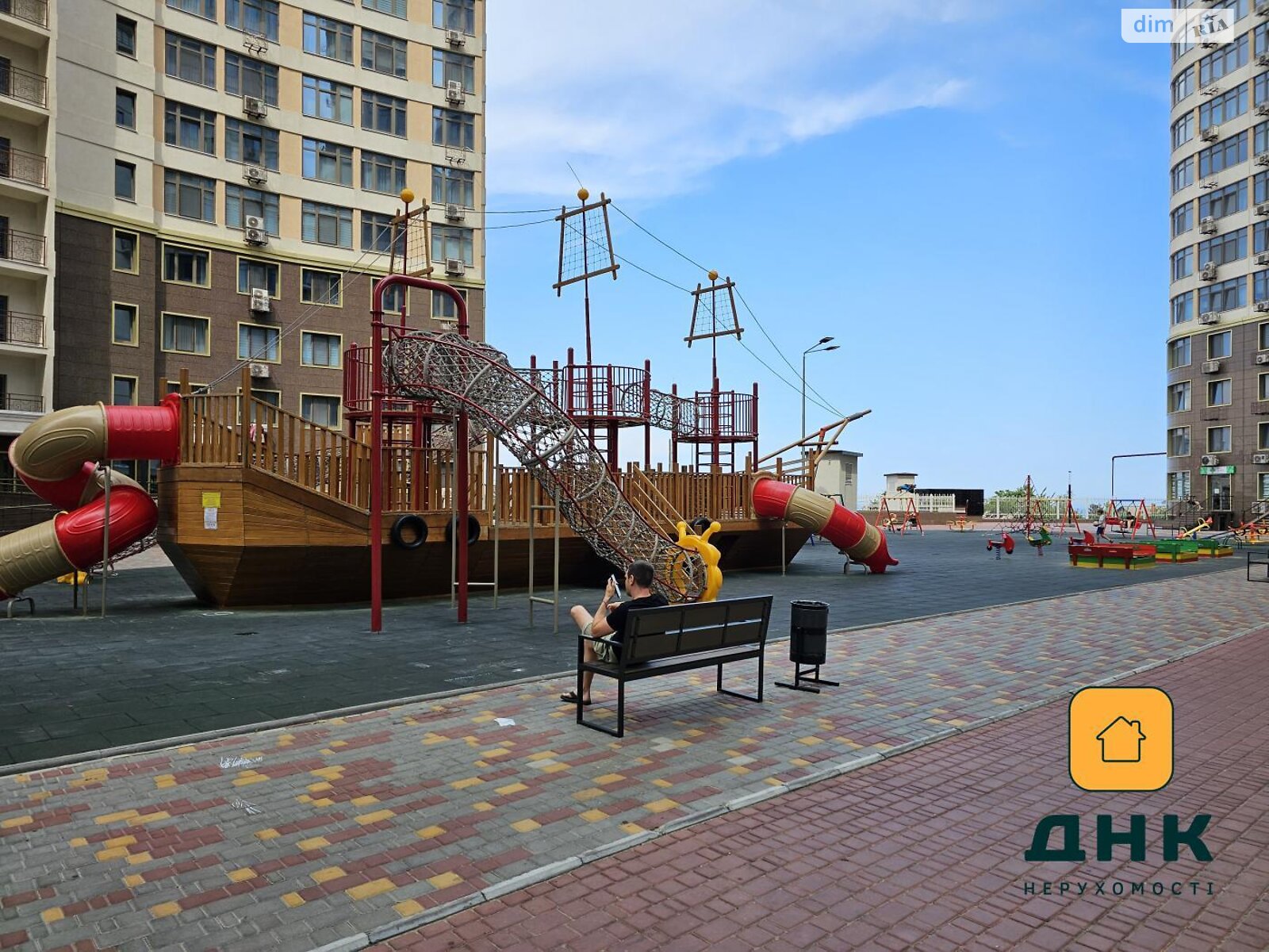 Продаж трикімнатної квартири в Одесі, на вул. Валерія Самофалова 16А/6, район Аркадія фото 1 Продаж трикімнатної квартири в Одесі, на вул. Валерія Самофалова 16А/6, район Аркадія фото 1