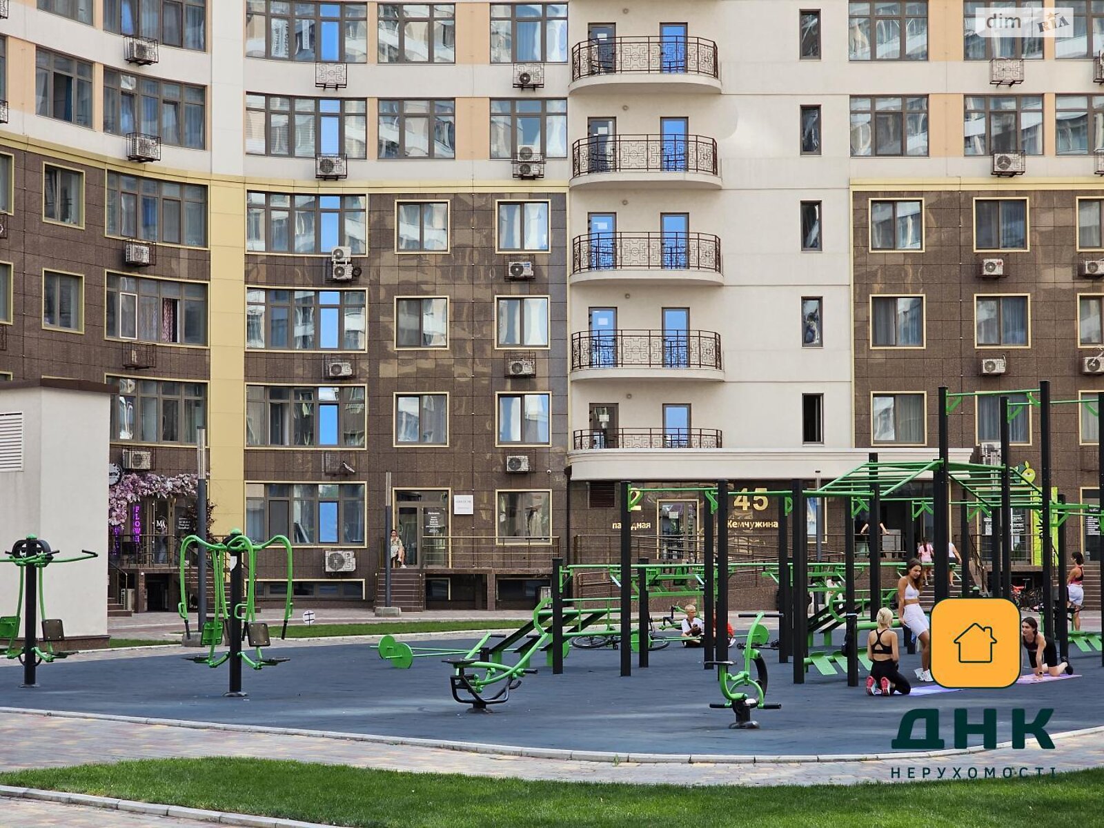 Продажа трехкомнатной квартиры в Одессе, на ул. Валерия Самофалова 16А/1, район Аркадия фото 1 Продажа трехкомнатной квартиры в Одессе, на ул. Валерия Самофалова 16А/1, район Аркадия фото 1