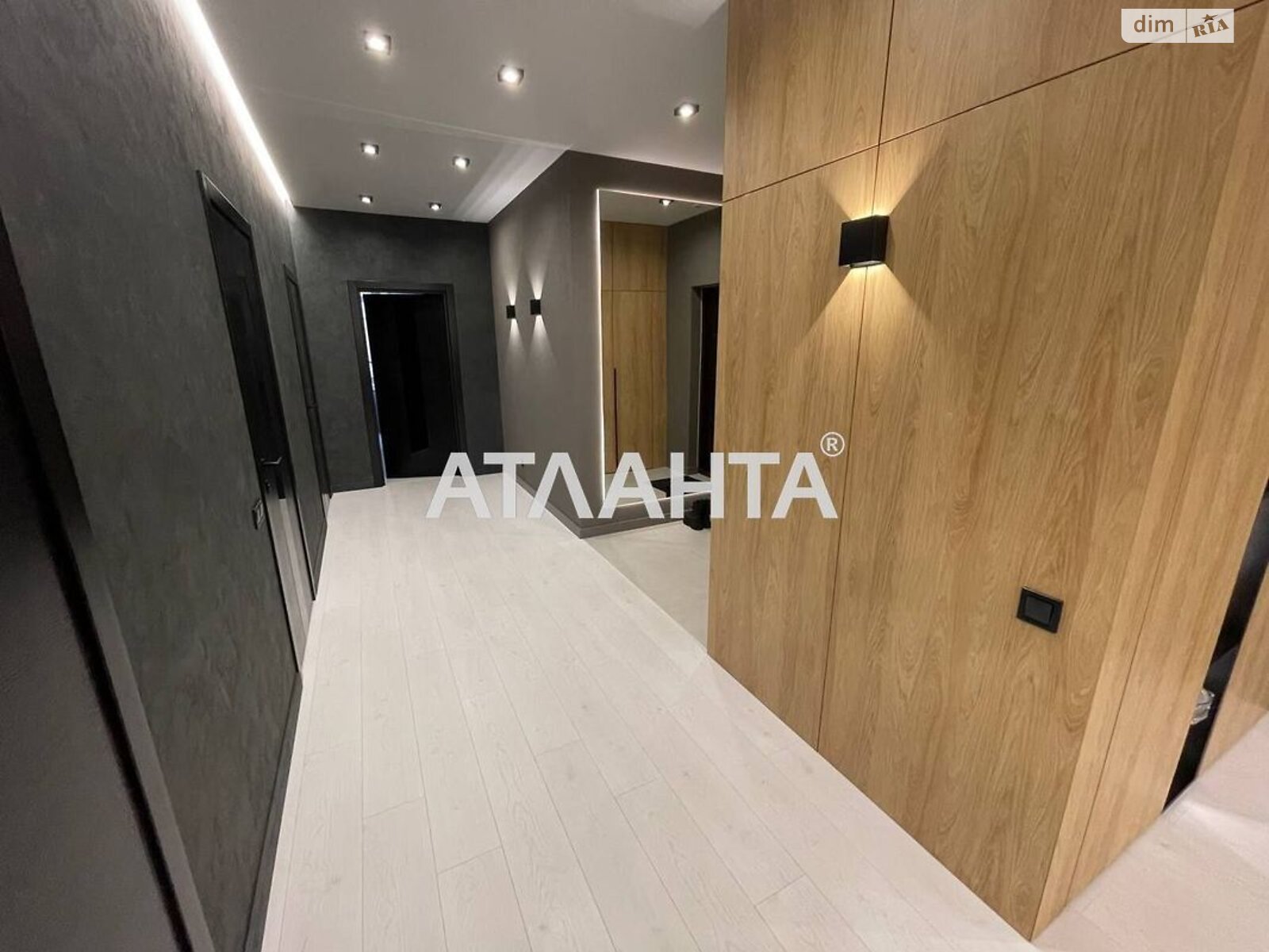 Продажа трехкомнатной квартиры в Одессе, на ул. Валерия Самофалова 16/2А, район Аркадия фото 2 Продажа трехкомнатной квартиры в Одессе, на ул. Валерия Самофалова 16/2А, район Аркадия фото 2