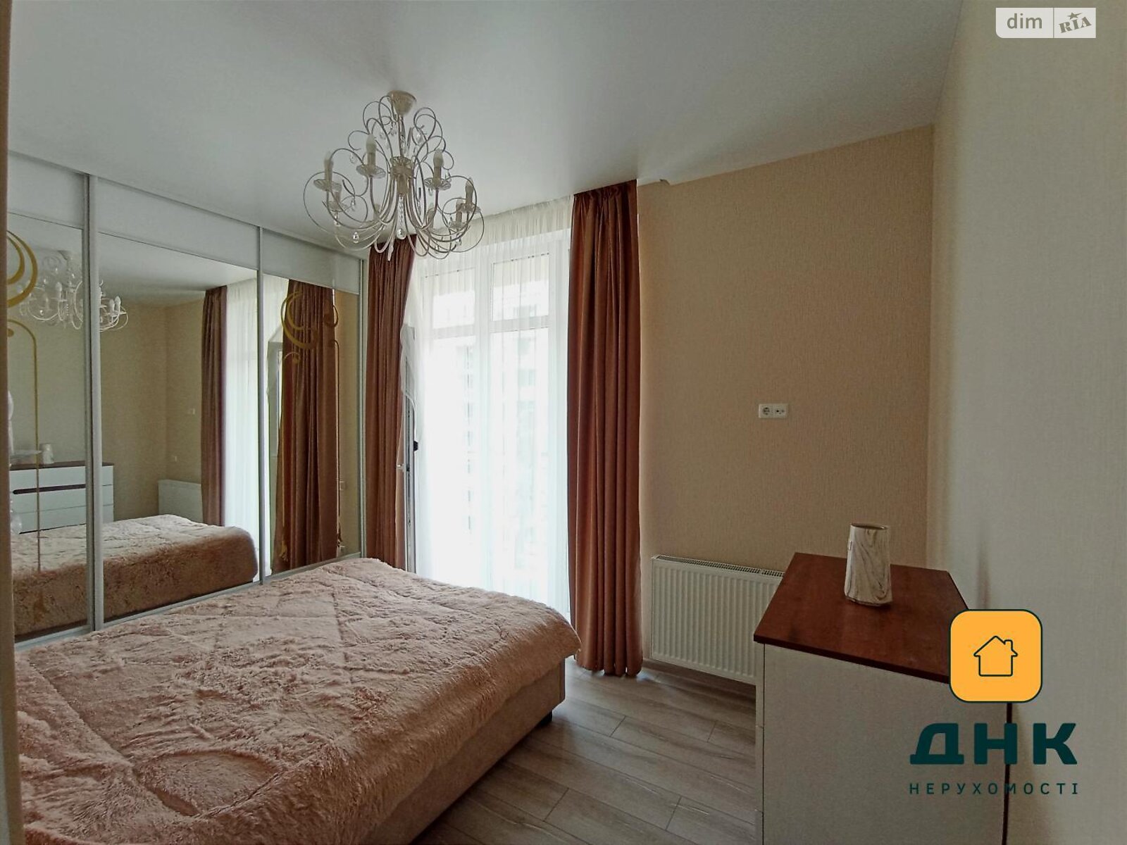 Продажа трехкомнатной квартиры в Одессе, на пер. Курортный 1, район Аркадия фото 1 Продажа трехкомнатной квартиры в Одессе, на пер. Курортный 1, район Аркадия фото 1