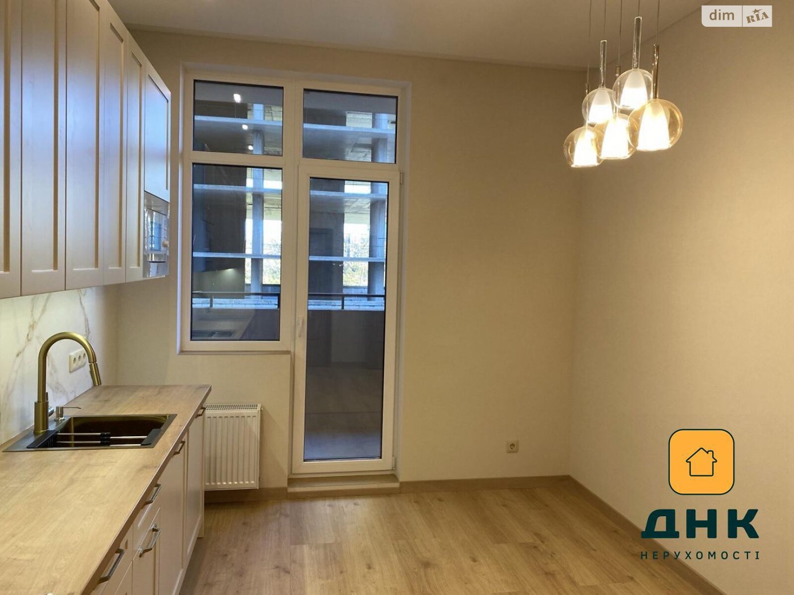 Продажа трехкомнатной квартиры в Одессе, на пер. Курортный 1, район Аркадия фото 1 Продажа трехкомнатной квартиры в Одессе, на пер. Курортный 1, район Аркадия фото 1