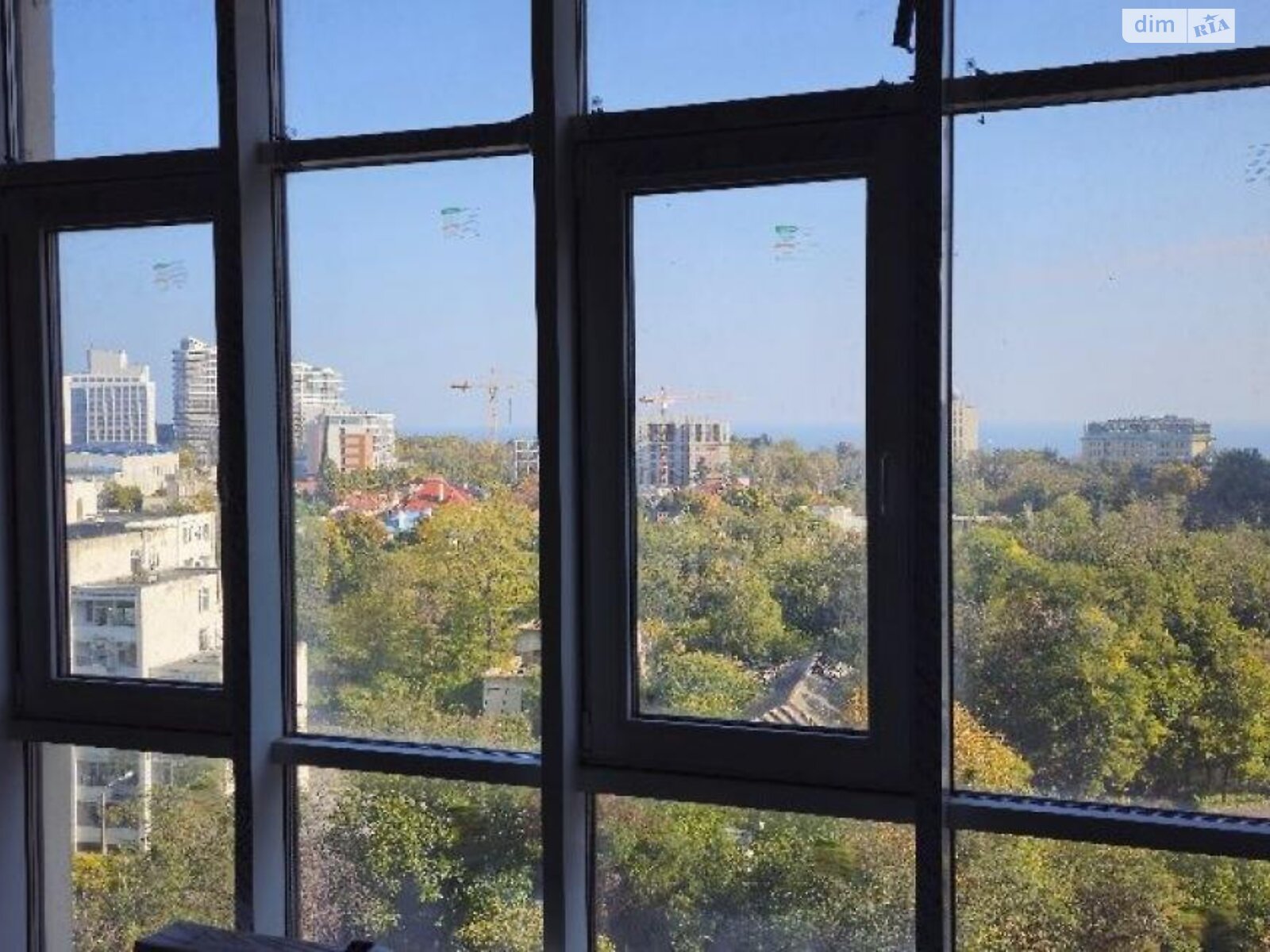 Продажа трехкомнатной квартиры в Одессе, на пер. Курортный 1А, район Аркадия фото 1 Продажа трехкомнатной квартиры в Одессе, на пер. Курортный 1А, район Аркадия фото 1