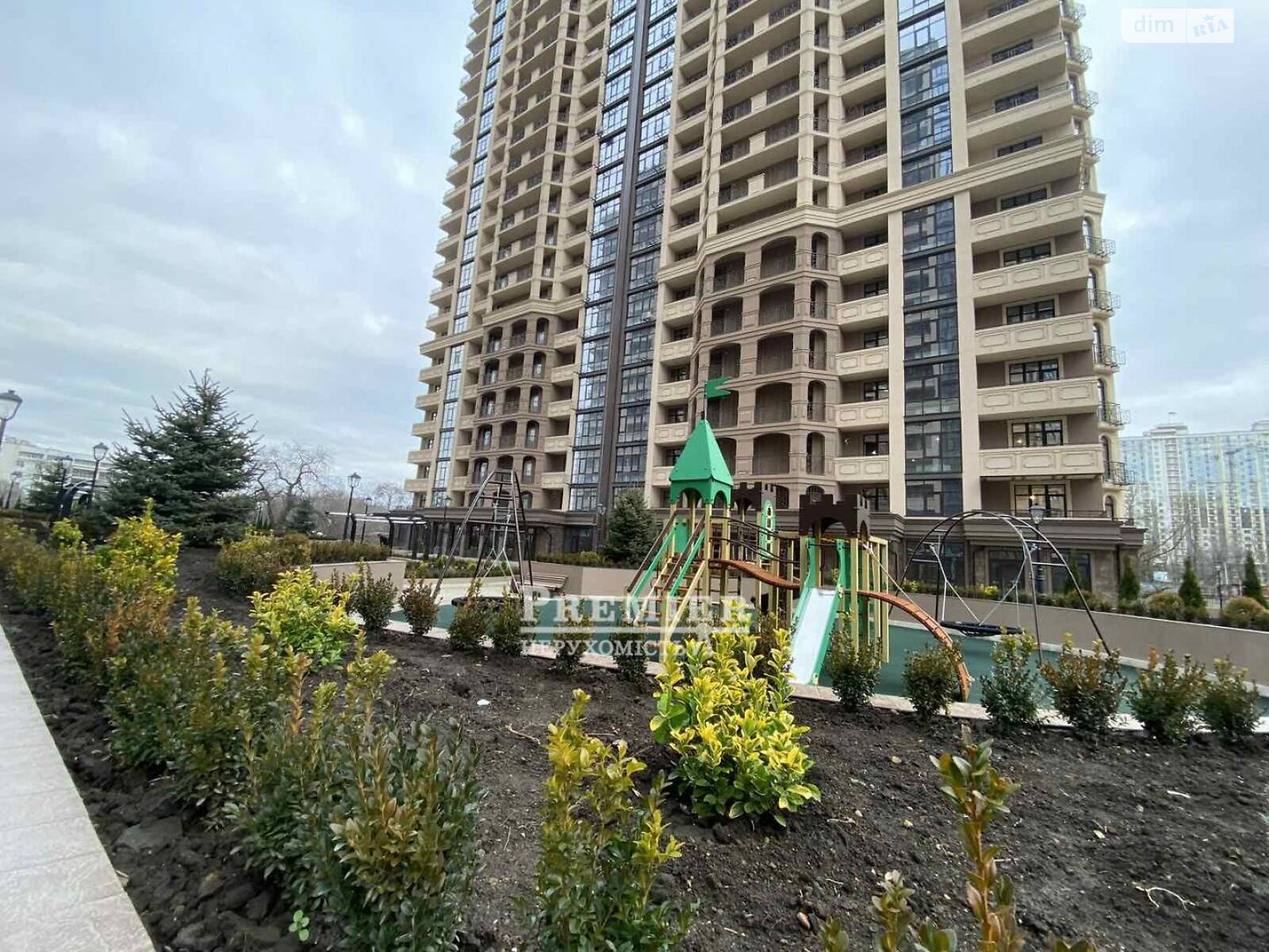 Продаж трикімнатної квартири в Одесі, на пров. Курортний, район Аркадія фото 1 Продаж трикімнатної квартири в Одесі, на пров. Курортний, район Аркадія фото 1