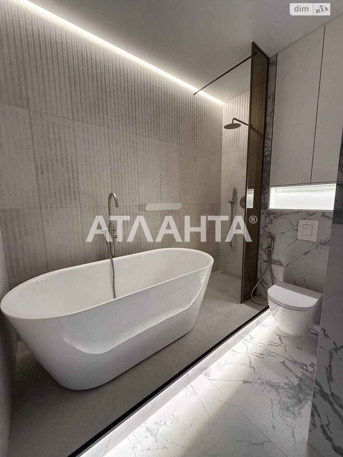 Продажа двухкомнатной квартиры в Одессе, на пер. Курортный, район Аркадия фото 1 Продажа двухкомнатной квартиры в Одессе, на пер. Курортный, район Аркадия фото 1