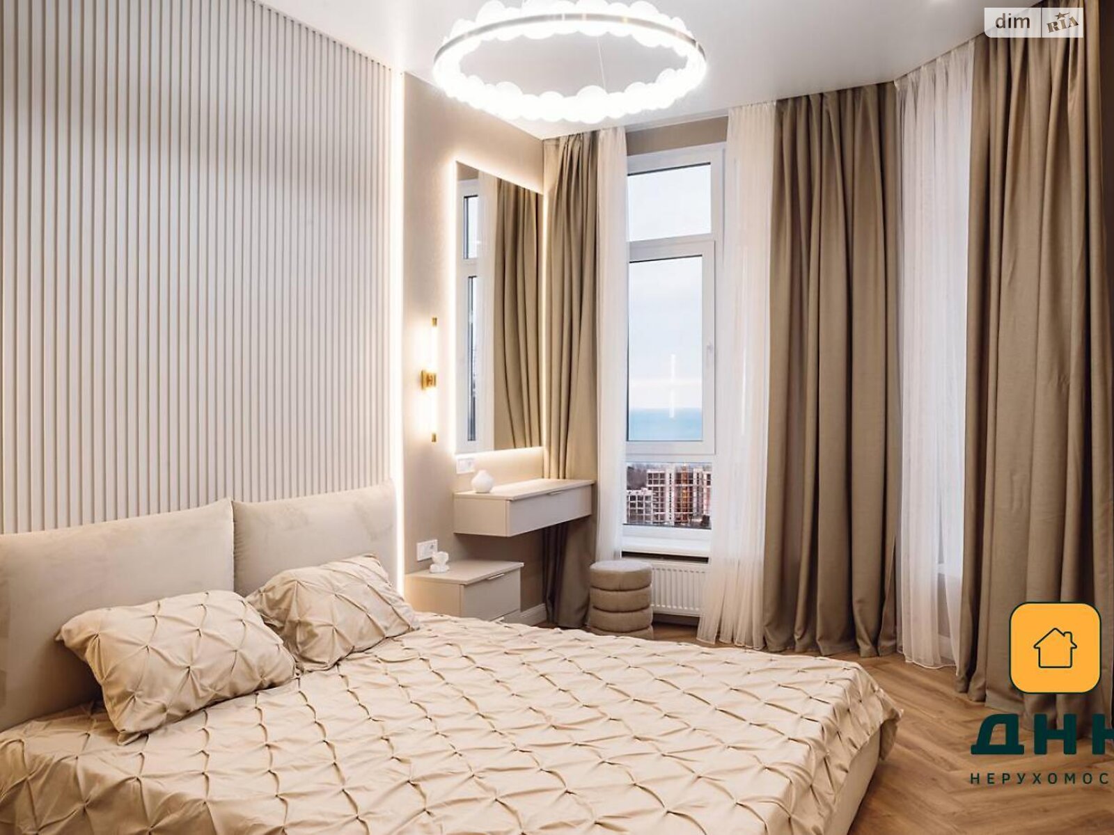 Продажа трехкомнатной квартиры в Одессе, на пер. Курортный 1, район Аркадия фото 1 Продажа трехкомнатной квартиры в Одессе, на пер. Курортный 1, район Аркадия фото 1