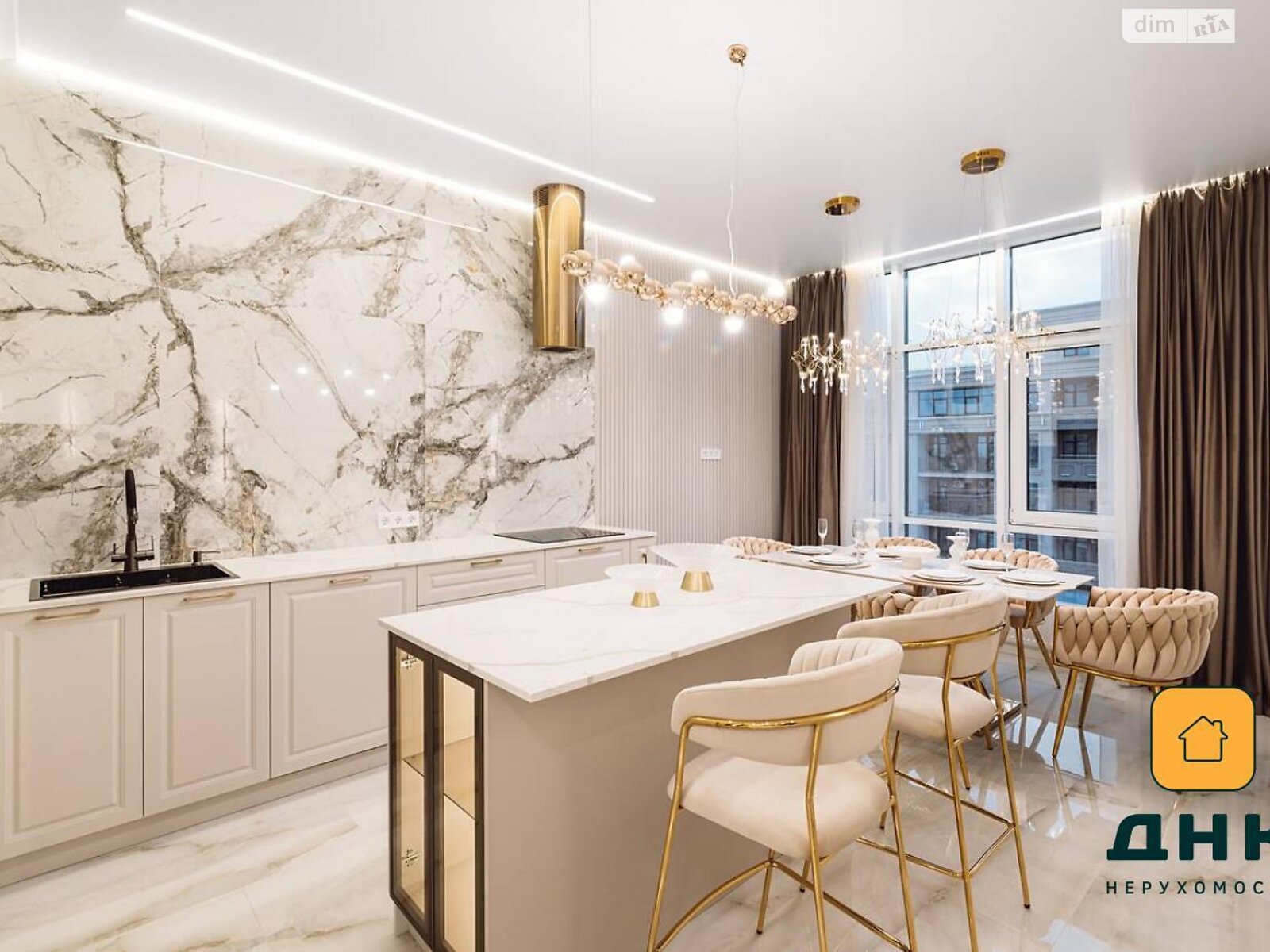 Продажа трехкомнатной квартиры в Одессе, на пер. Курортный 1, район Аркадия фото 1 Продажа трехкомнатной квартиры в Одессе, на пер. Курортный 1, район Аркадия фото 1