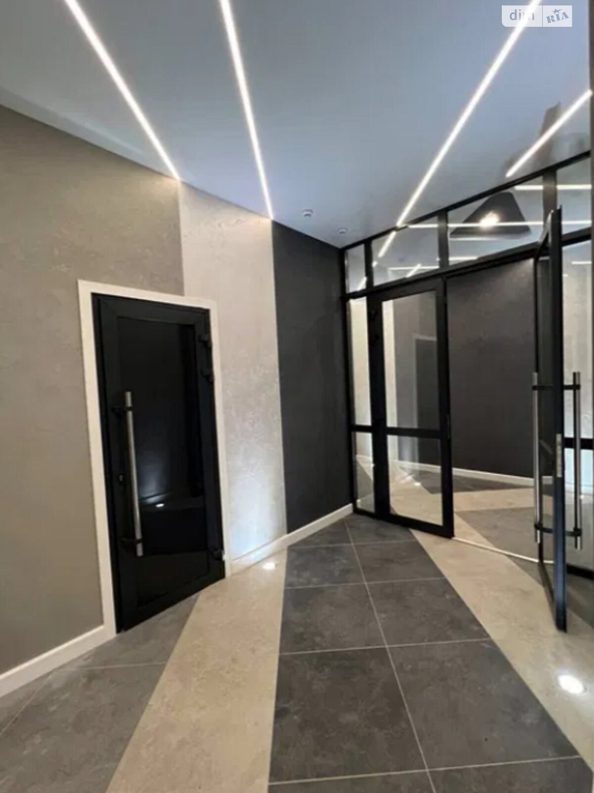 Продажа однокомнатной квартиры в Одессе, на пер. Курортный 2, район Аркадия фото 1 Продажа однокомнатной квартиры в Одессе, на пер. Курортный 2, район Аркадия фото 1