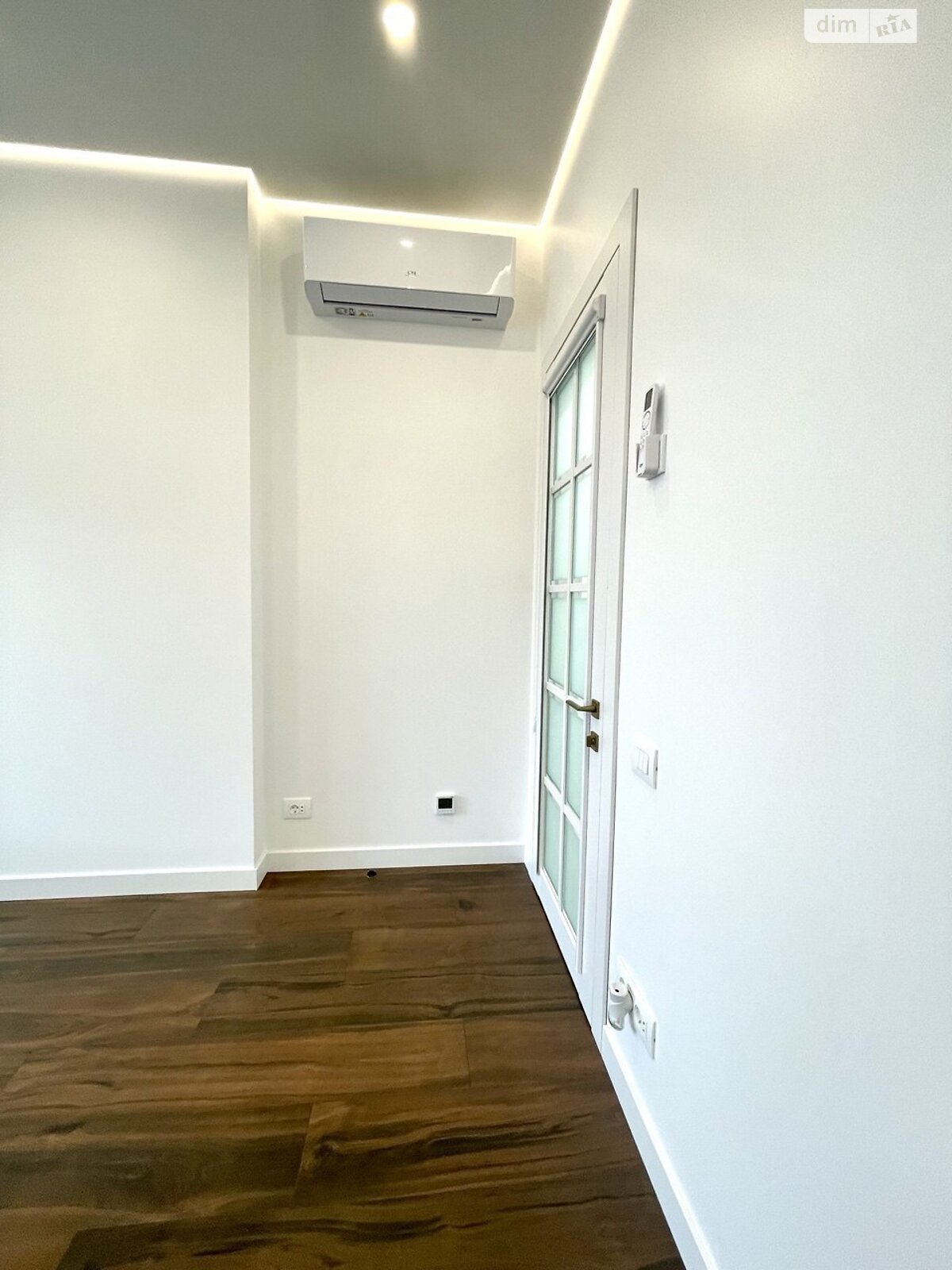 Продаж трикімнатної квартири в Одесі, на пров. Курортний 1А, район Аркадія фото 1 Продаж трикімнатної квартири в Одесі, на пров. Курортний 1А, район Аркадія фото 1