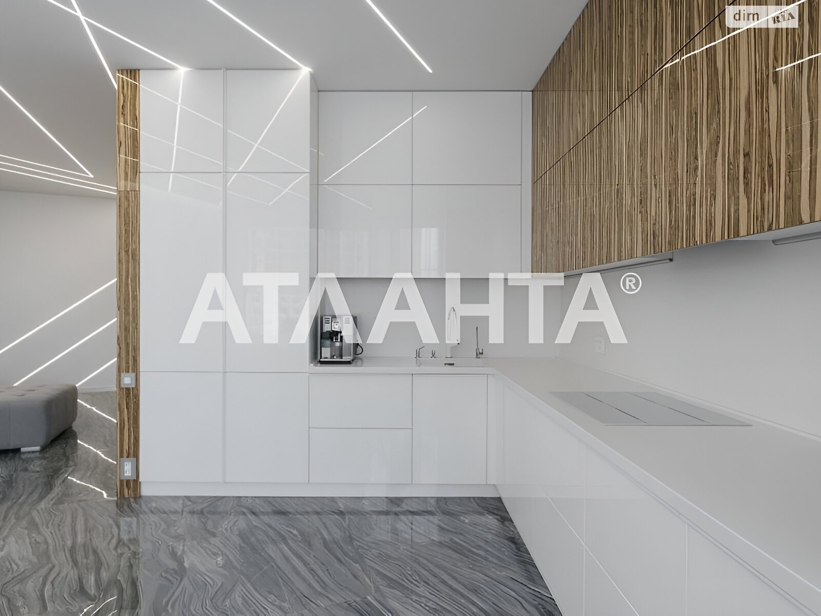 Продаж трикімнатної квартири в Одесі, на вул. Літературна 1А, район Аркадія фото 2 Продаж трикімнатної квартири в Одесі, на вул. Літературна 1А, район Аркадія фото 2