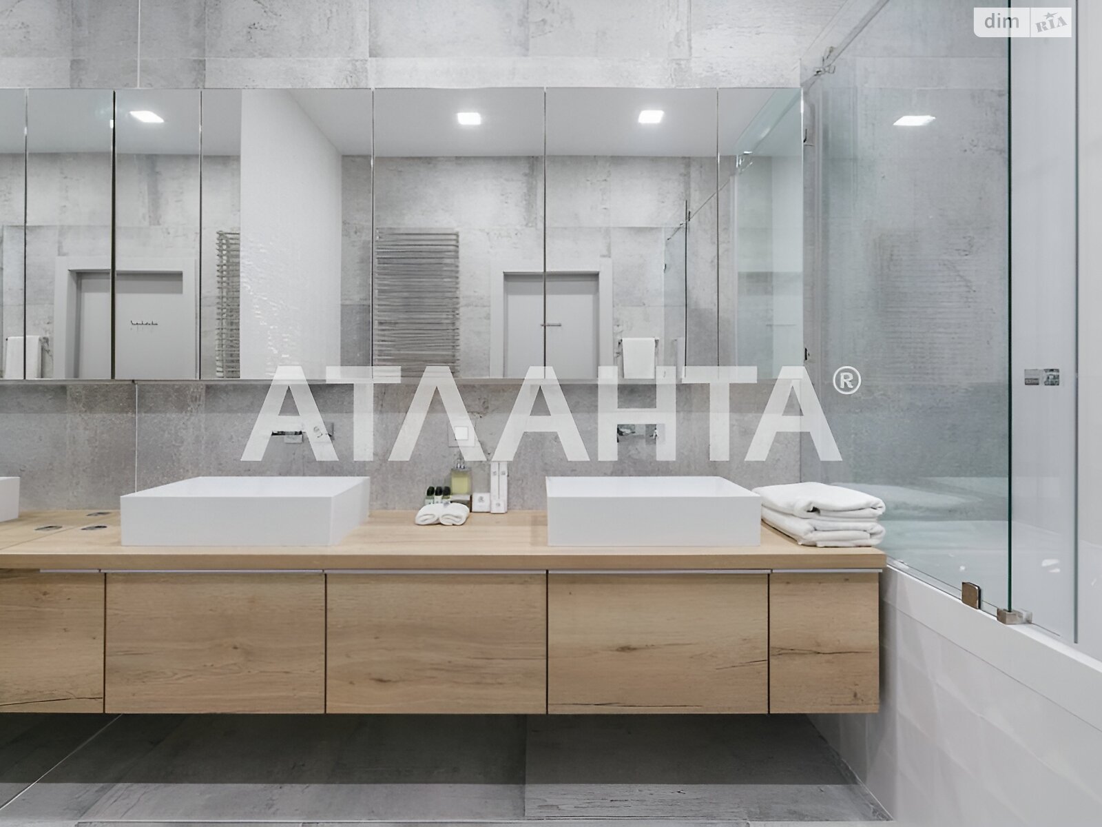 Продаж трикімнатної квартири в Одесі, на вул. Літературна 1А, район Аркадія фото 2 Продаж трикімнатної квартири в Одесі, на вул. Літературна 1А, район Аркадія фото 2