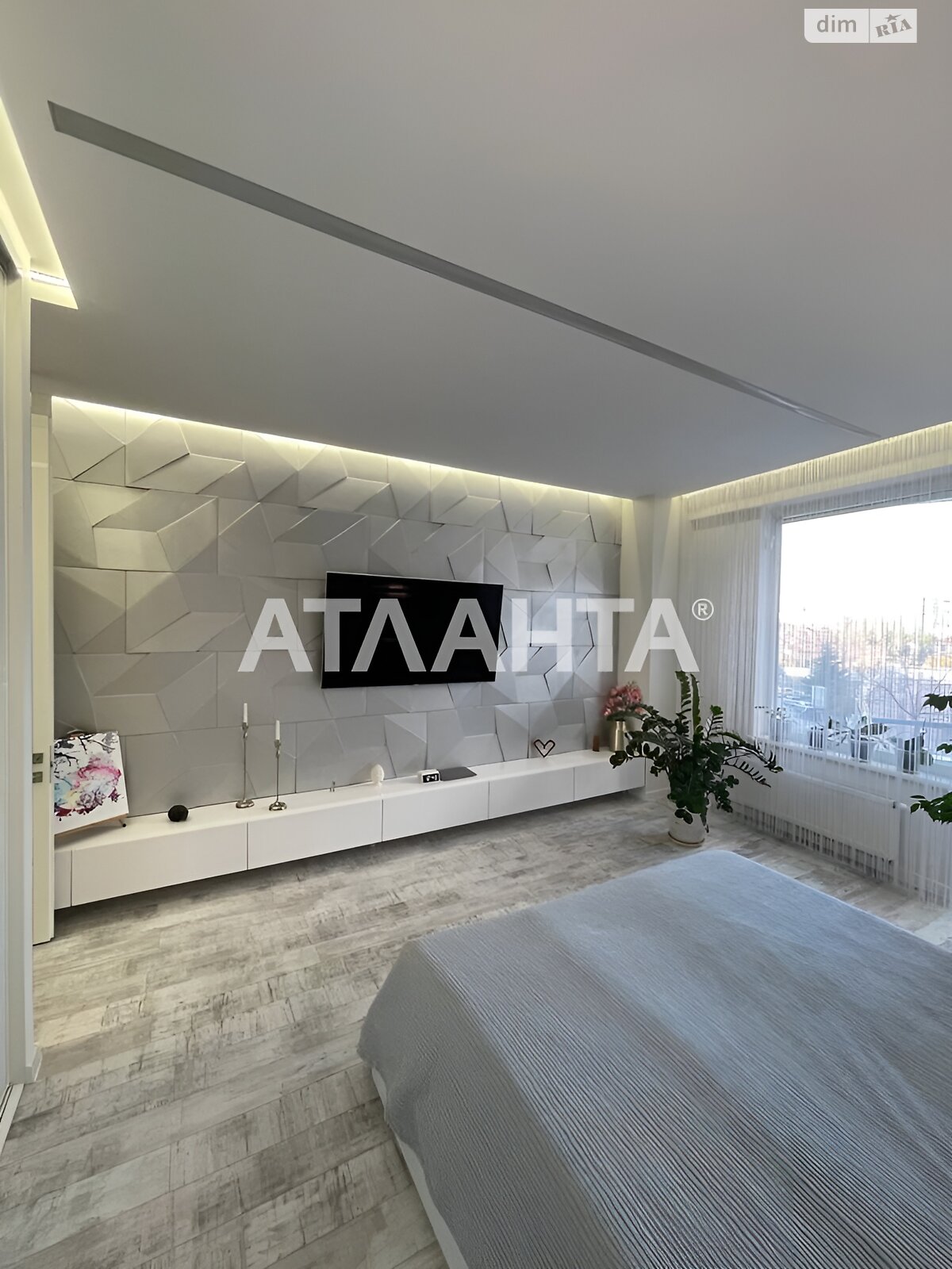 Продаж трикімнатної квартири в Одесі, на вул. Літературна 1А, район Аркадія фото 2 Продаж трикімнатної квартири в Одесі, на вул. Літературна 1А, район Аркадія фото 2
