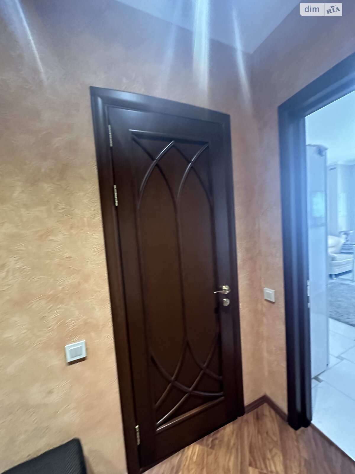 Продаж трикімнатної квартири в Одесі, на вул. Сонячна 1Б, район Приморський фото 1 Продаж трикімнатної квартири в Одесі, на вул. Сонячна 1Б, район Приморський фото 1