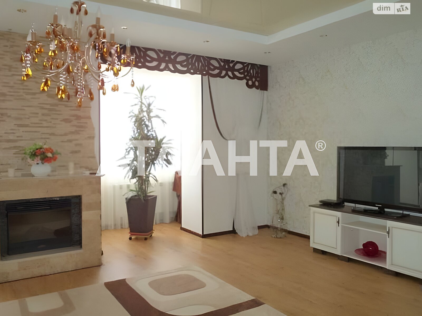 Продажа четырехкомнатной квартиры в Одессе, на ул. Солнечная, район Аркадия фото 1 Продажа четырехкомнатной квартиры в Одессе, на ул. Солнечная, район Аркадия фото 1