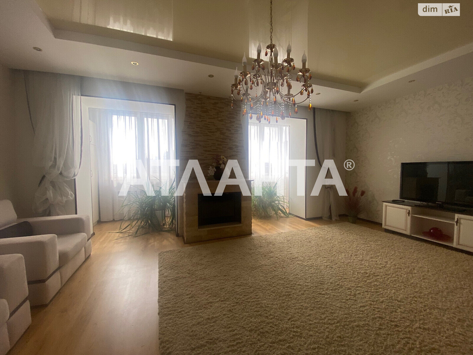 Продажа четырехкомнатной квартиры в Одессе, на ул. Солнечная, район Аркадия фото 1 Продажа четырехкомнатной квартиры в Одессе, на ул. Солнечная, район Аркадия фото 1