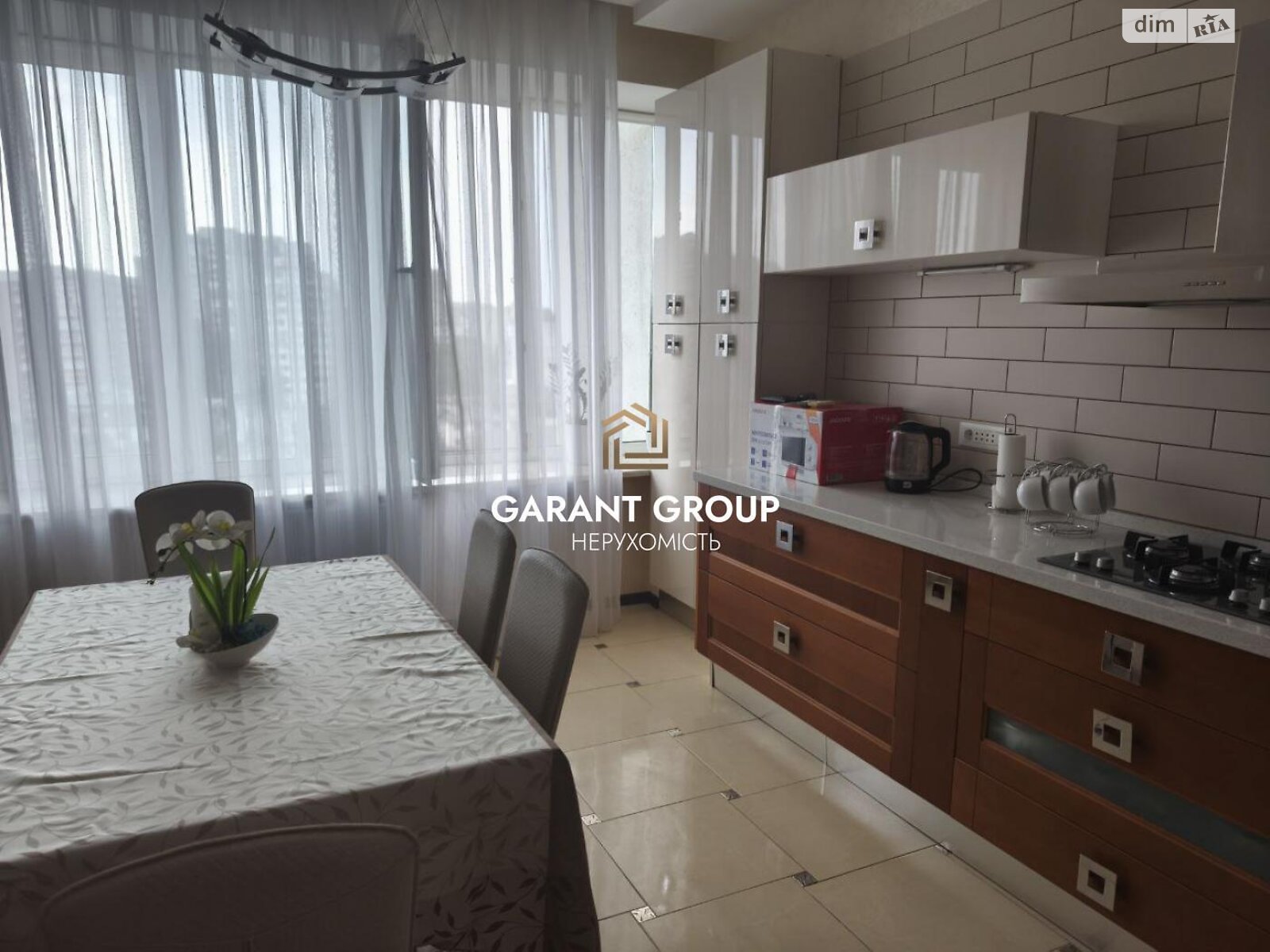 Продажа четырехкомнатной квартиры в Одессе, на ул. Солнечная, район Аркадия фото 1 Продажа четырехкомнатной квартиры в Одессе, на ул. Солнечная, район Аркадия фото 1