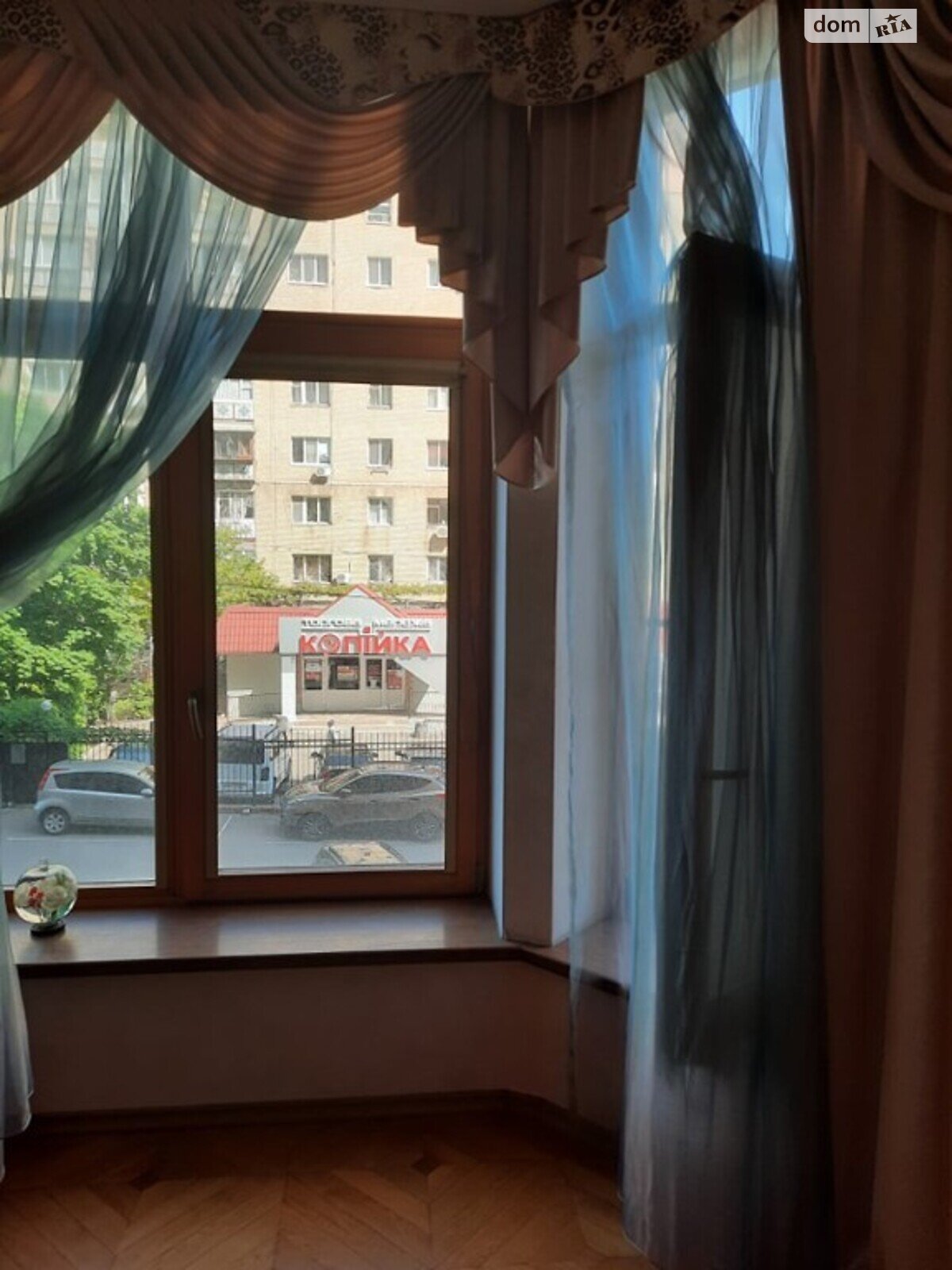 Продажа трехкомнатной квартиры в Одессе, на ул. Тенистая, район Аркадия фото 1