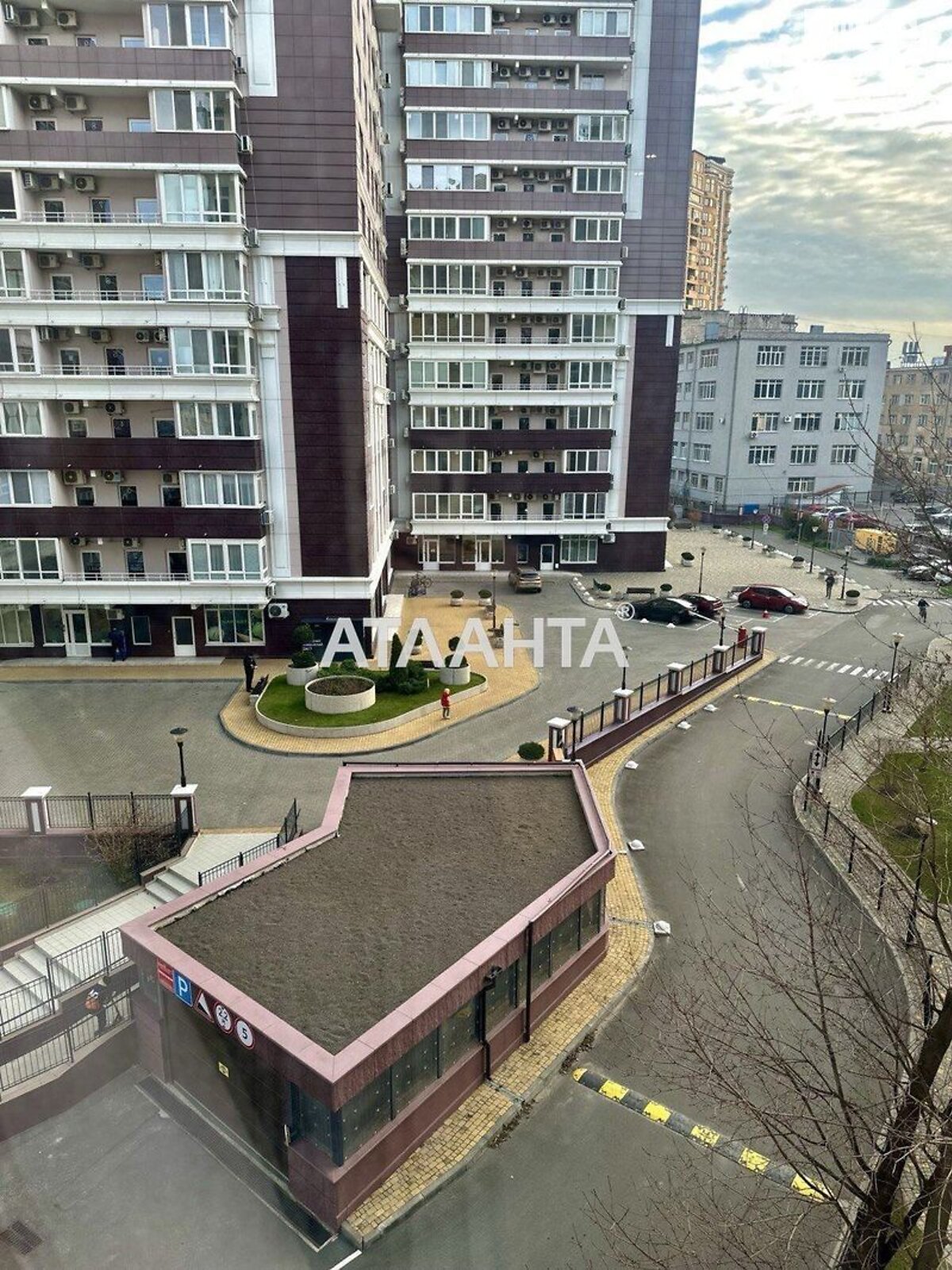 Продажа двухкомнатной квартиры в Одессе, на ул. Тенистая 15, район Аркадия фото 1