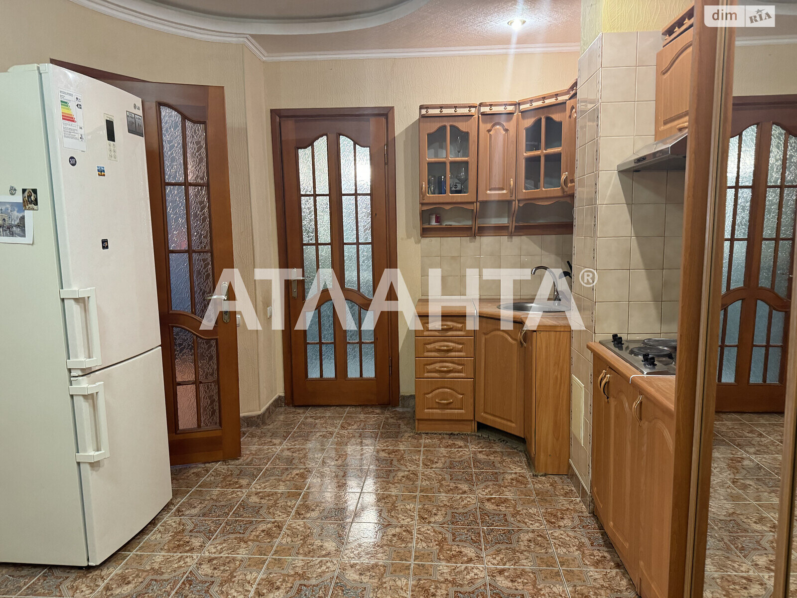 Продажа двухкомнатной квартиры в Одессе, на ул. Тенистая 15, район Аркадия фото 1 Продажа двухкомнатной квартиры в Одессе, на ул. Тенистая 15, район Аркадия фото 1