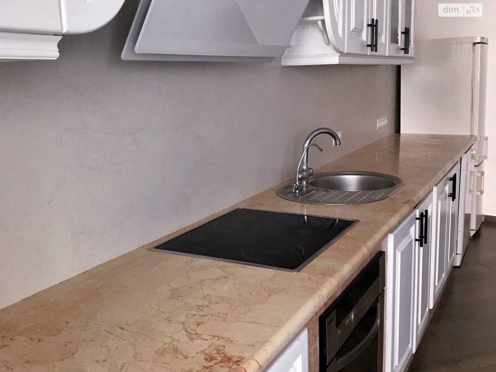 Продажа двухкомнатной квартиры в Одессе, на ул. Тенистая 15, район Аркадия фото 1 Продажа двухкомнатной квартиры в Одессе, на ул. Тенистая 15, район Аркадия фото 1