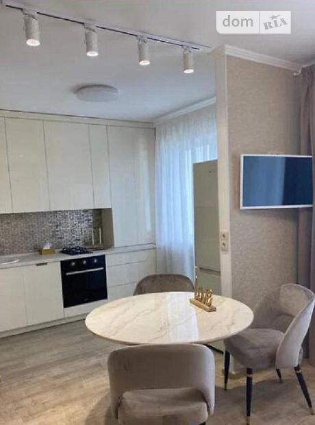 Продажа однокомнатной квартиры в Одессе, на ул. Тополевая район Приморский фото 1 Продажа однокомнатной квартиры в Одессе, на ул. Тополевая район Приморский фото 1