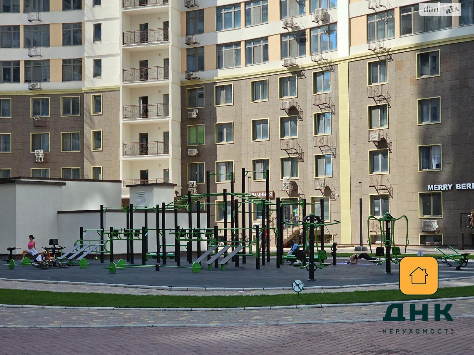 Продаж двокімнатної квартири в Одесі, на вул. Валерія Самофалова 16А/3, район Аркадія фото 1 Продаж двокімнатної квартири в Одесі, на вул. Валерія Самофалова 16А/3, район Аркадія фото 1