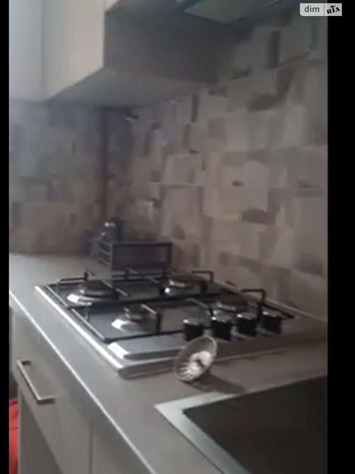 Продажа трехкомнатной квартиры в Одессе, на ул. Базарная 102, фото 1 Продажа трехкомнатной квартиры в Одессе, на ул. Базарная 102, фото 1