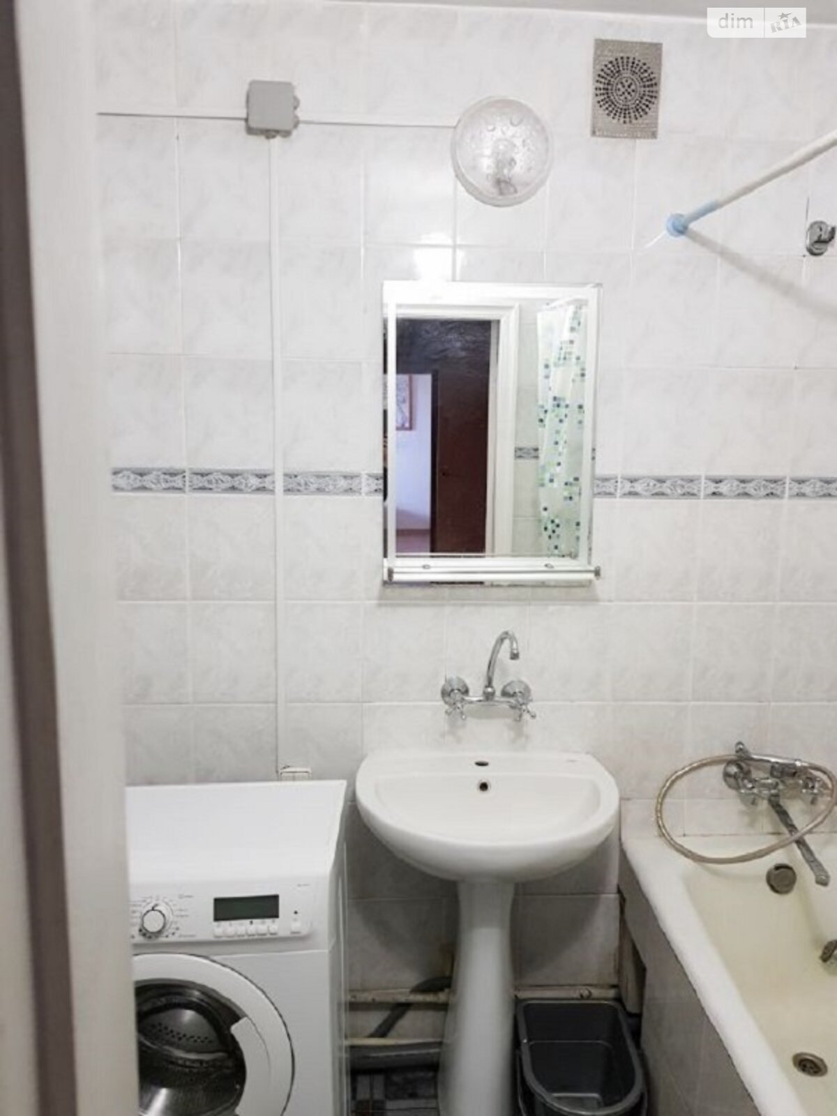 Продажа двухкомнатной квартиры в Одессе, на пер. Хвойный 12, район Ближние Мельницы фото 1 Продажа двухкомнатной квартиры в Одессе, на пер. Хвойный 12, район Ближние Мельницы фото 1
