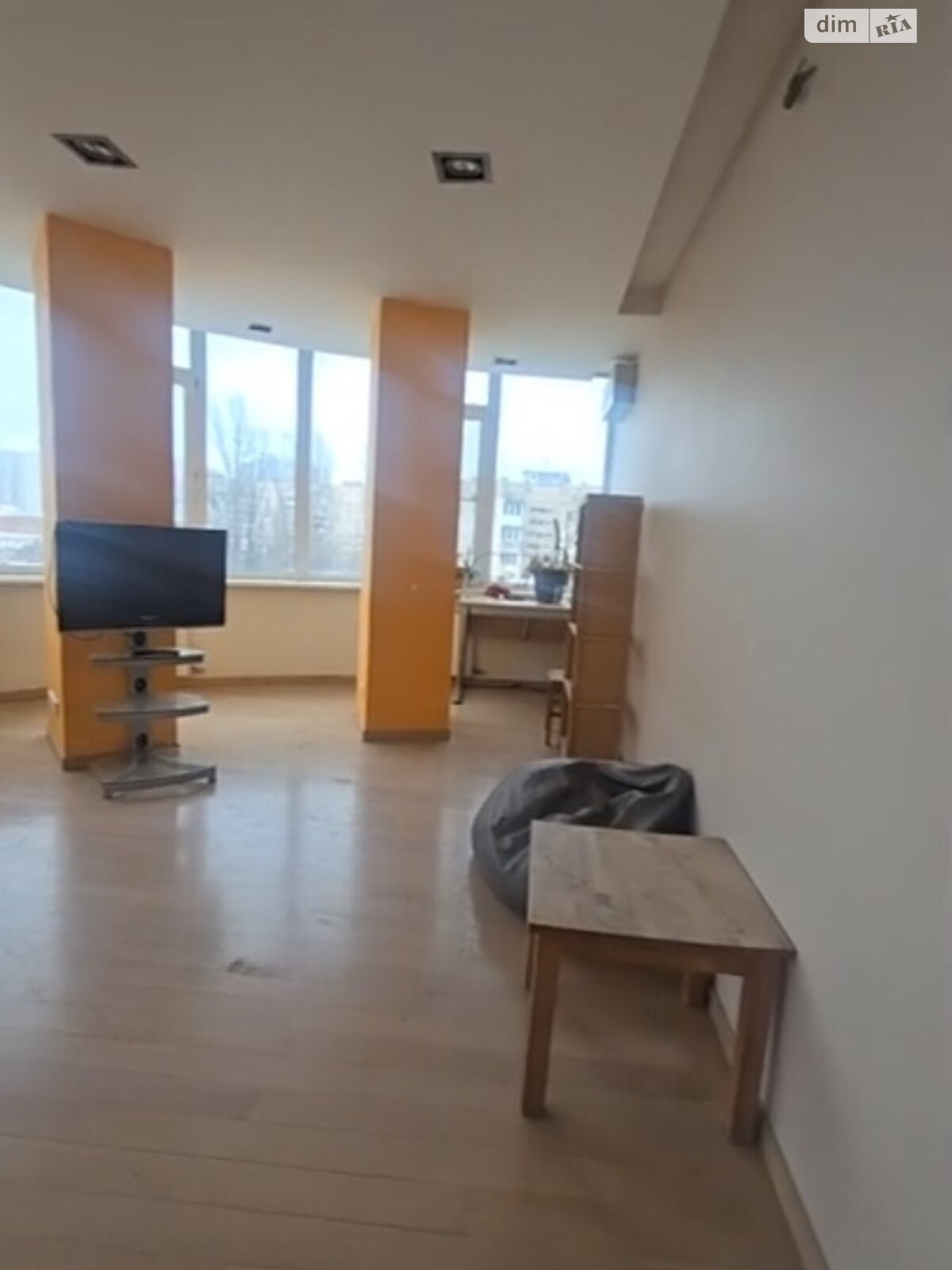 Продажа трехкомнатной квартиры в Одессе, на пер. Хвойный 8Б, район Ближние Мельницы фото 1