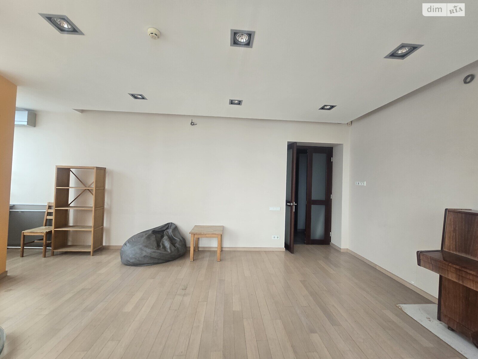 Продажа трехкомнатной квартиры в Одессе, на пер. Хвойный 8Б, район Ближние Мельницы фото 1