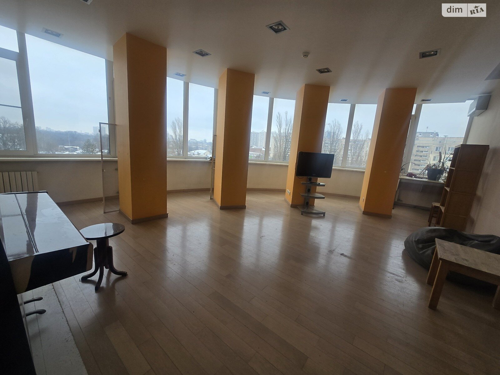 Продажа трехкомнатной квартиры в Одессе, на пер. Хвойный 8Б, район Ближние Мельницы фото 1