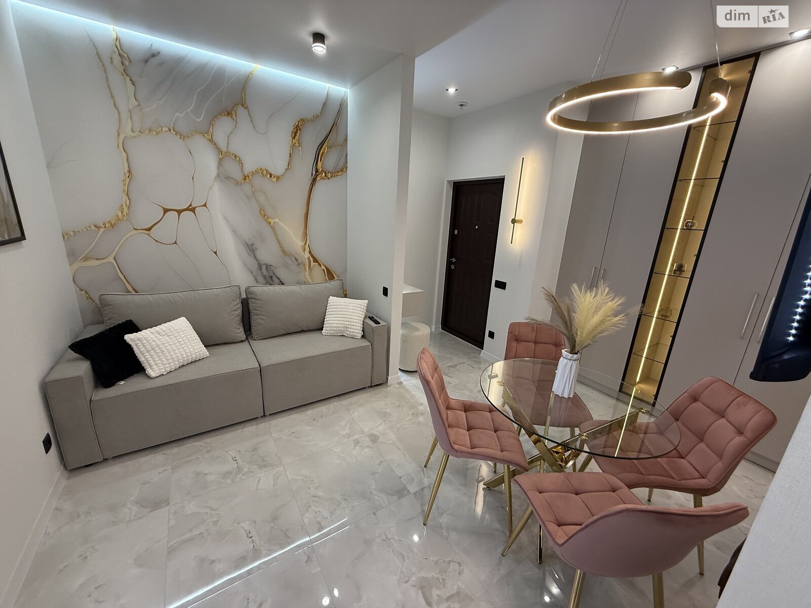 Продажа двухкомнатной квартиры в Одессе, на ул. Краснова 3 корпус 63, район Приморский фото 1 Продажа двухкомнатной квартиры в Одессе, на ул. Краснова 3 корпус 63, район Приморский фото 1