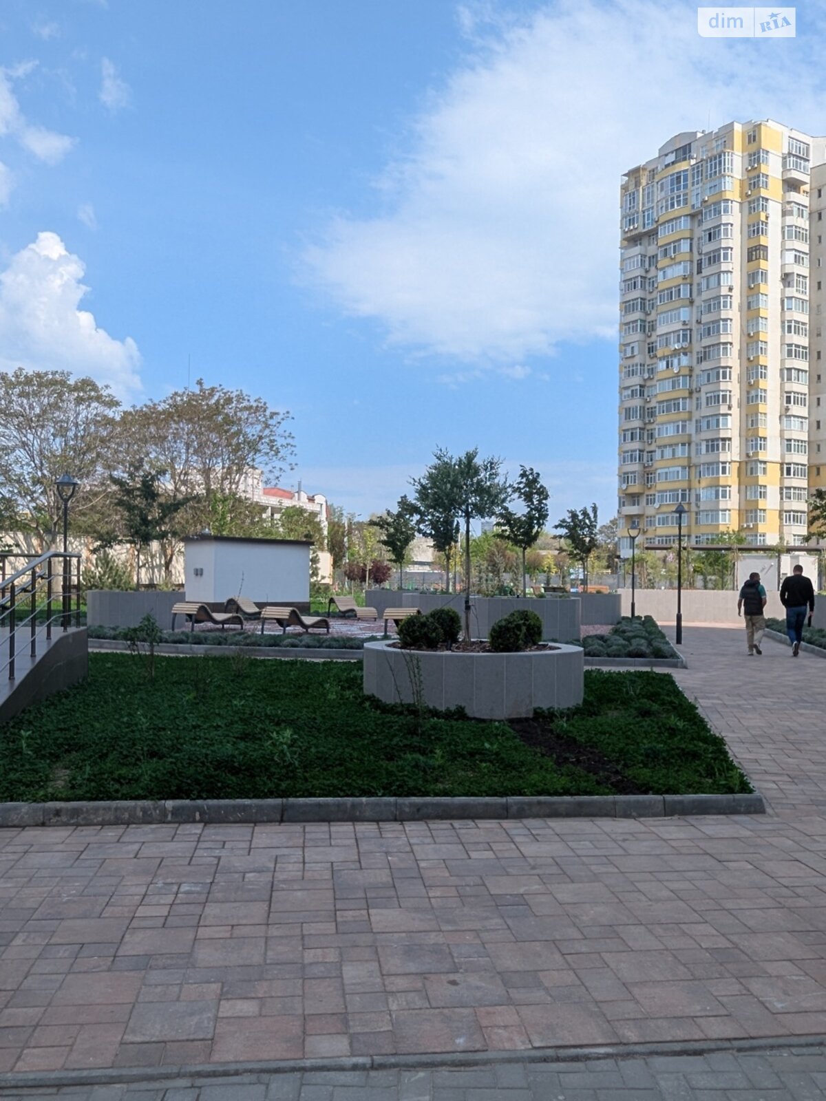 Продажа трехкомнатной квартиры в Одессе, на ул. Краснова 3 корпус 60, район Ближние Мельницы фото 1 Продажа трехкомнатной квартиры в Одессе, на ул. Краснова 3 корпус 60, район Ближние Мельницы фото 1