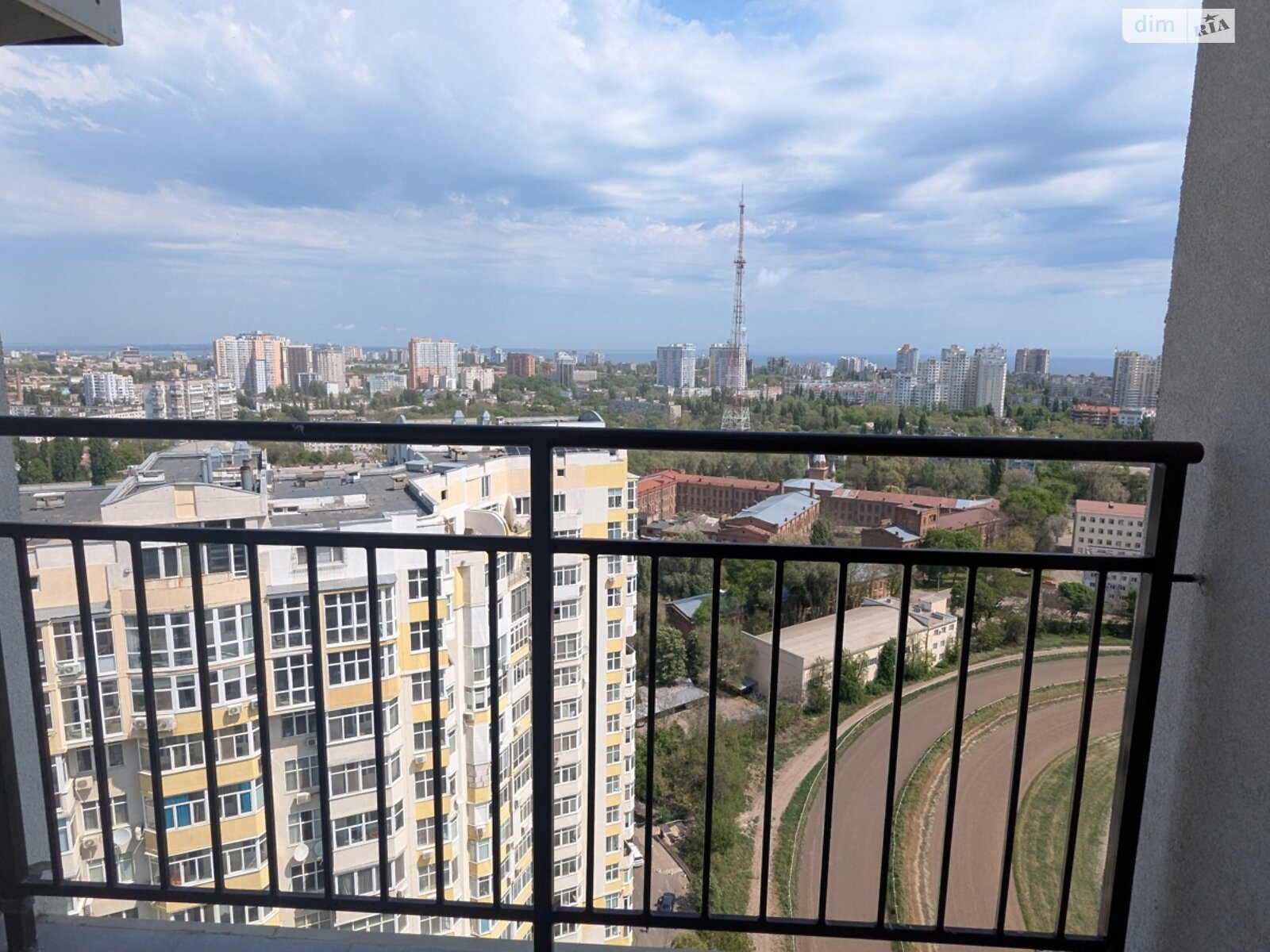 Продаж двокімнатної квартири в Одесі, на вул. Краснова 3 корпус 60, район Ближні Млини фото 1 Продаж двокімнатної квартири в Одесі, на вул. Краснова 3 корпус 60, район Ближні Млини фото 1