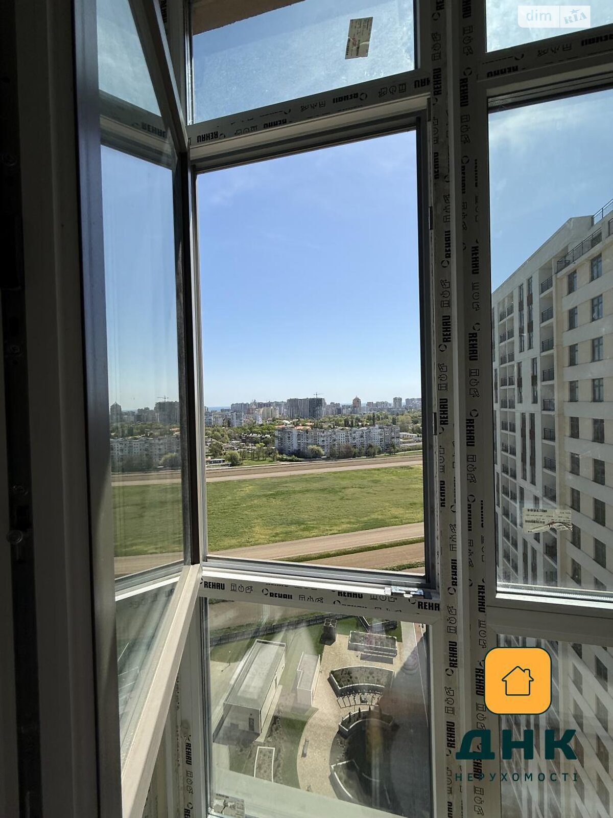Продаж двокімнатної квартири в Одесі, на вул. Краснова 3 корпус 65, район Ближні Млини фото 1 Продаж двокімнатної квартири в Одесі, на вул. Краснова 3 корпус 65, район Ближні Млини фото 1