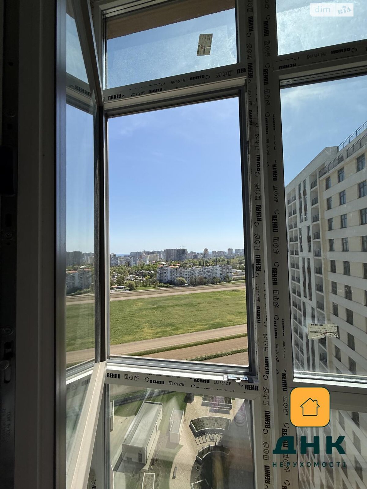 Продаж двокімнатної квартири в Одесі, на вул. Краснова 3 корпус 65, район Ближні Млини фото 1 Продаж двокімнатної квартири в Одесі, на вул. Краснова 3 корпус 65, район Ближні Млини фото 1