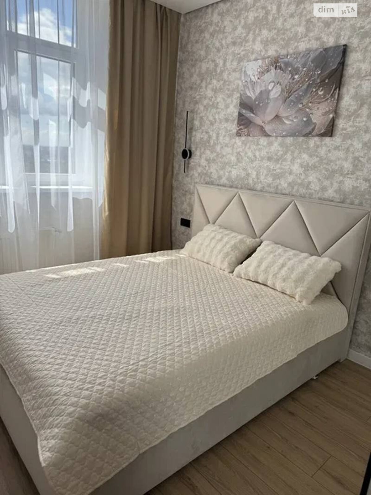 Продаж однокімнатної квартири в Одесі, на вул. Краснова 1Б, район Ближні Млини фото 1 Продаж однокімнатної квартири в Одесі, на вул. Краснова 1Б, район Ближні Млини фото 1
