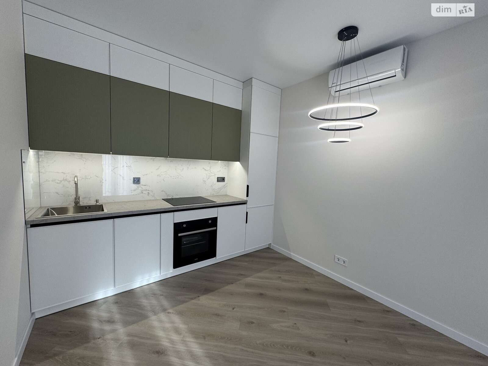 Продажа однокомнатной квартиры в Одессе, на ул. Краснова, район Ближние Мельницы фото 1