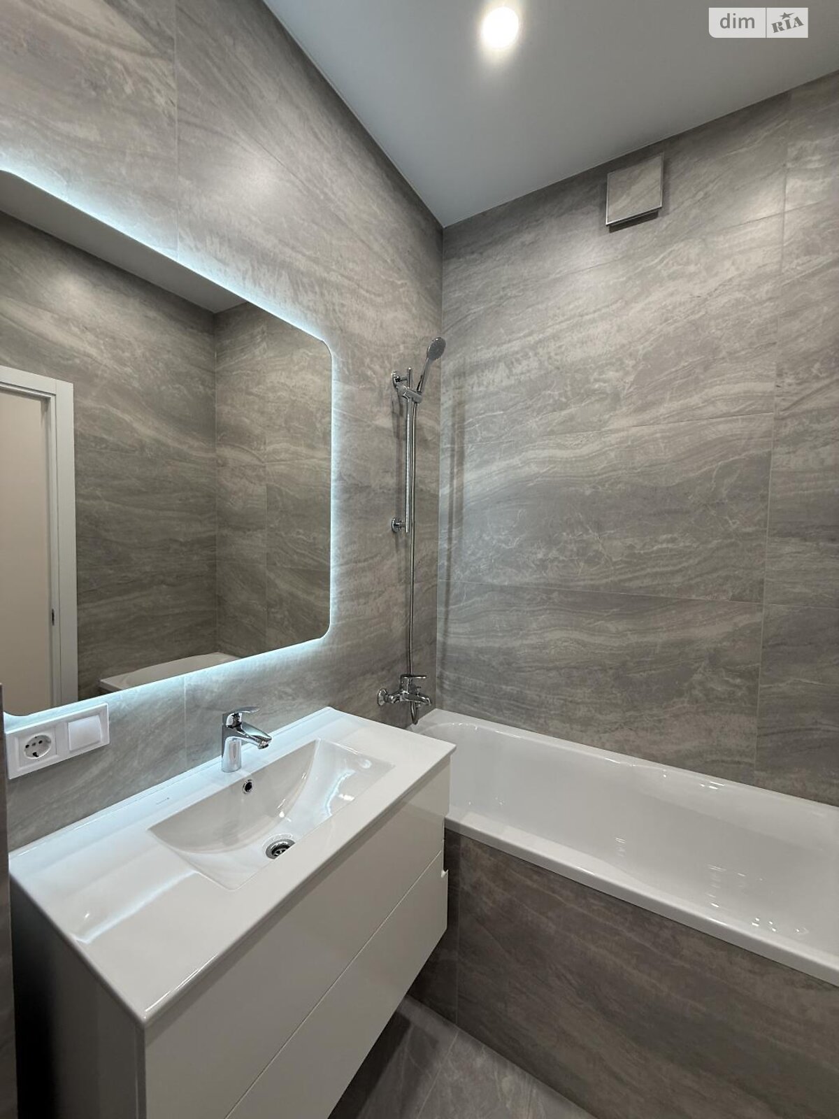 Продажа однокомнатной квартиры в Одессе, на ул. Краснова 1Б, район Ближние Мельницы фото 1