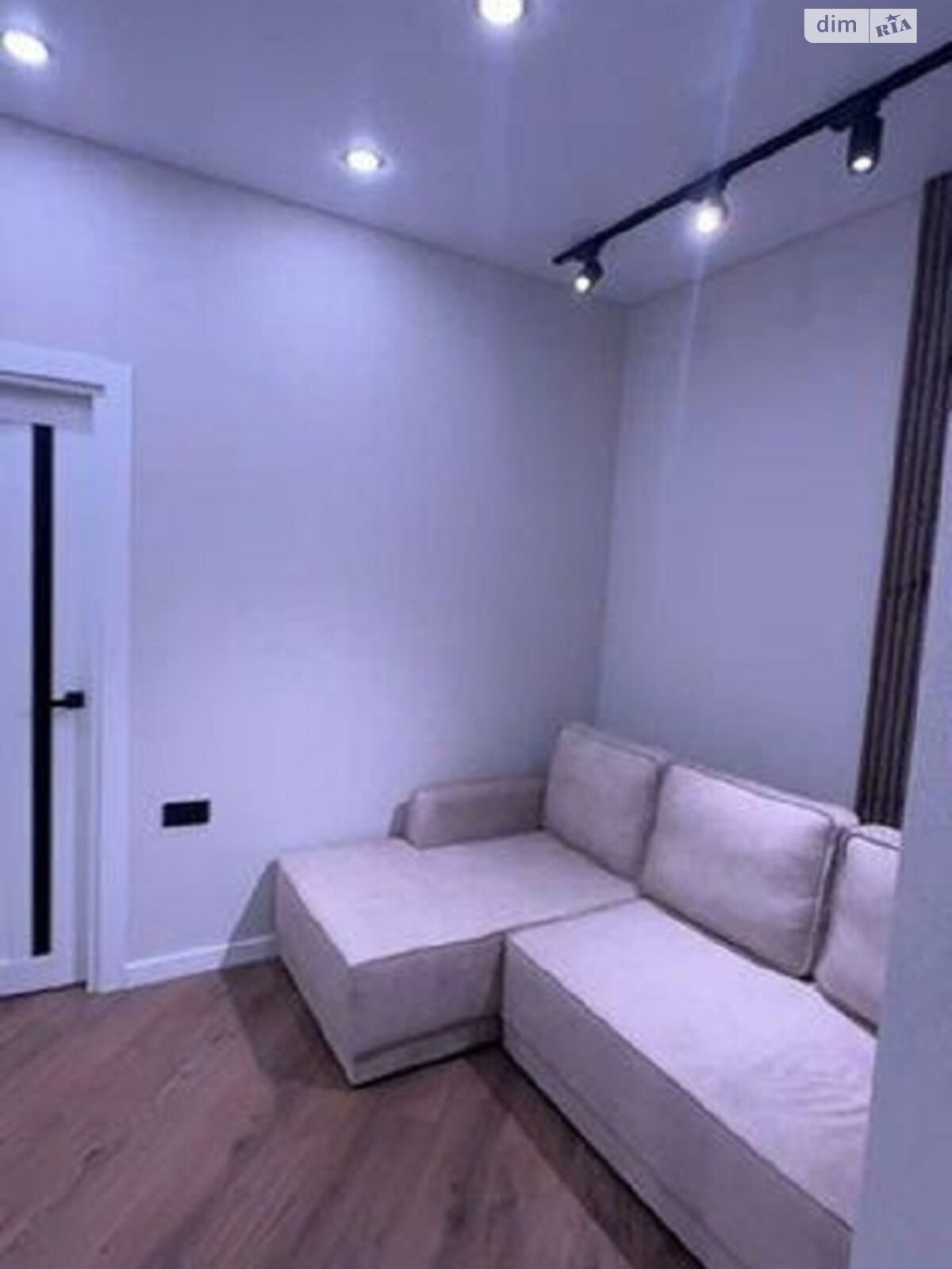 Продаж двокімнатної квартири в Одесі, на вул. Краснова, район Ближні Млини фото 1