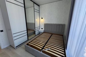 Продаж трикімнатної квартири в Одесі, на вул. Краснова 3 корпус 65, район Ближні Млини фото 2