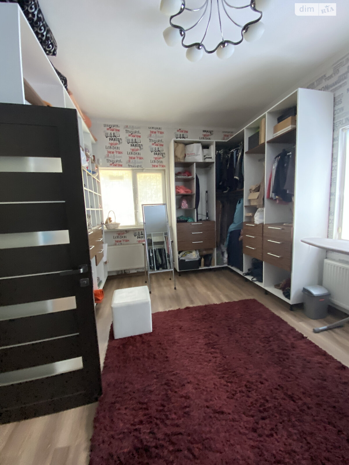 Продажа трехкомнатной квартиры в Одессе, на ул. Люстдорфская дорога 27, район Ближние Мельницы фото 1 Продажа трехкомнатной квартиры в Одессе, на ул. Люстдорфская дорога 27, район Ближние Мельницы фото 1