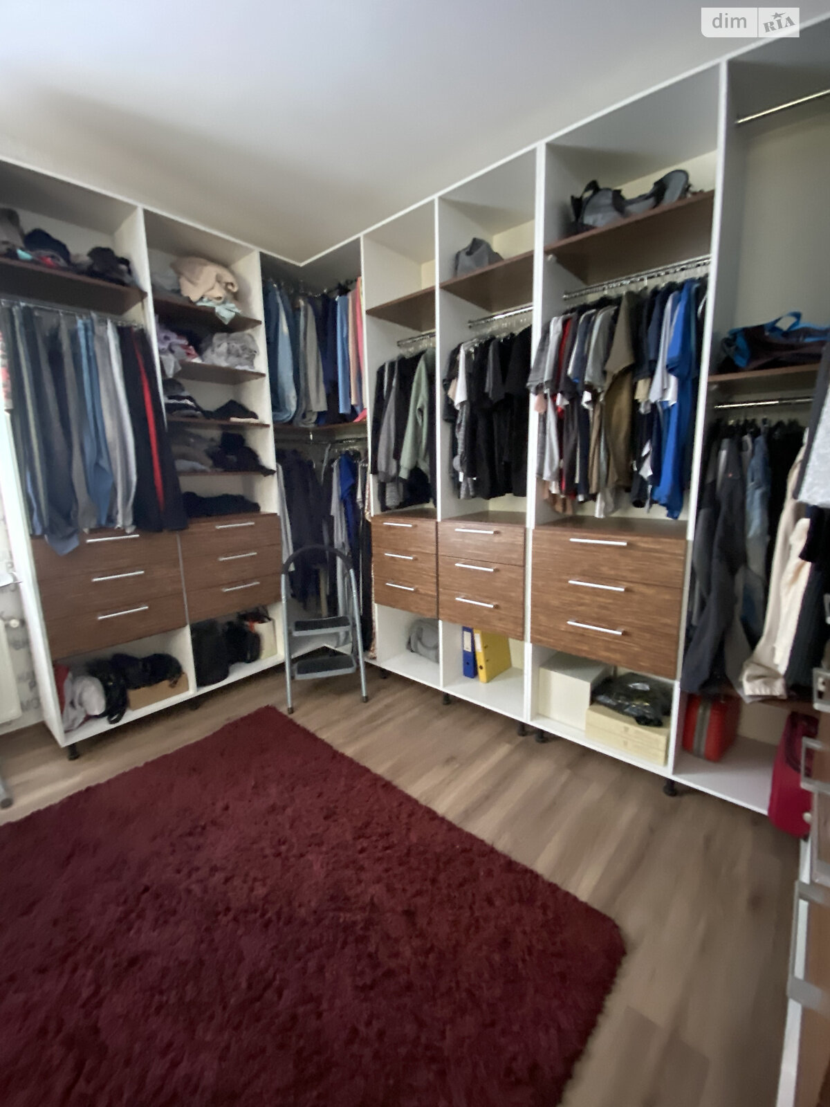 Продажа трехкомнатной квартиры в Одессе, на ул. Люстдорфская дорога 27, район Ближние Мельницы фото 1 Продажа трехкомнатной квартиры в Одессе, на ул. Люстдорфская дорога 27, район Ближние Мельницы фото 1
