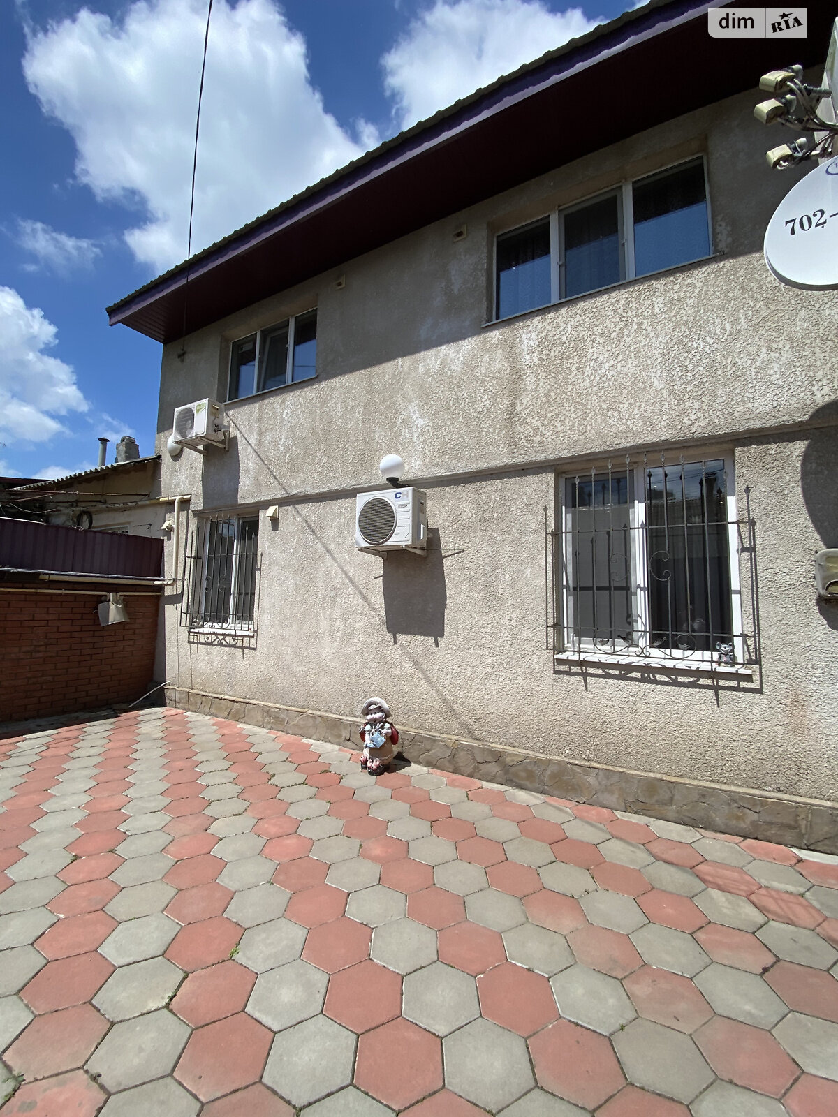 Продажа трехкомнатной квартиры в Одессе, на ул. Люстдорфская дорога 27, район Ближние Мельницы фото 1 Продажа трехкомнатной квартиры в Одессе, на ул. Люстдорфская дорога 27, район Ближние Мельницы фото 1