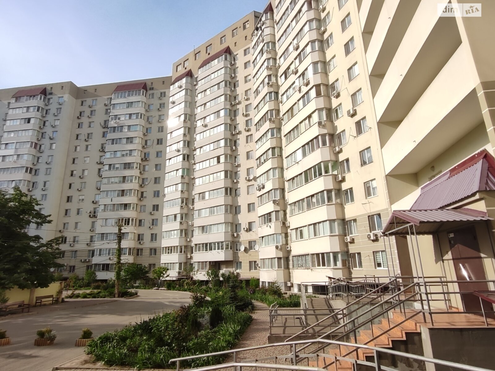 Продажа двухкомнатной квартиры в Одессе, на ул. Шота Руставели 9, район Ближние Мельницы фото 1 Продажа двухкомнатной квартиры в Одессе, на ул. Шота Руставели 9, район Ближние Мельницы фото 1