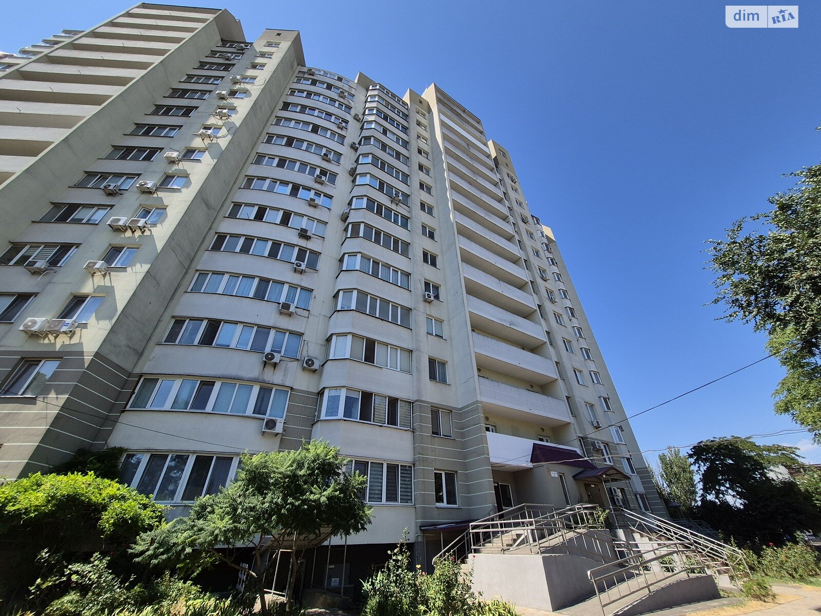 Продажа двухкомнатной квартиры в Одессе, на ул. Шота Руставели, район Хаджибейский фото 1 Продажа двухкомнатной квартиры в Одессе, на ул. Шота Руставели, район Хаджибейский фото 1